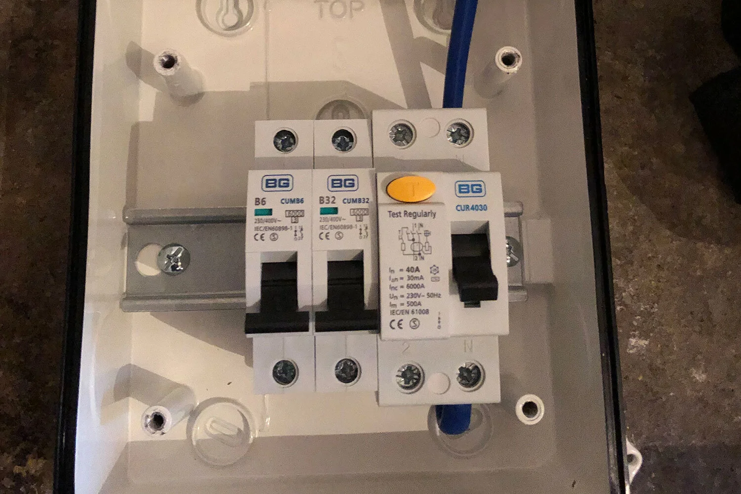 Garage power consumer unit