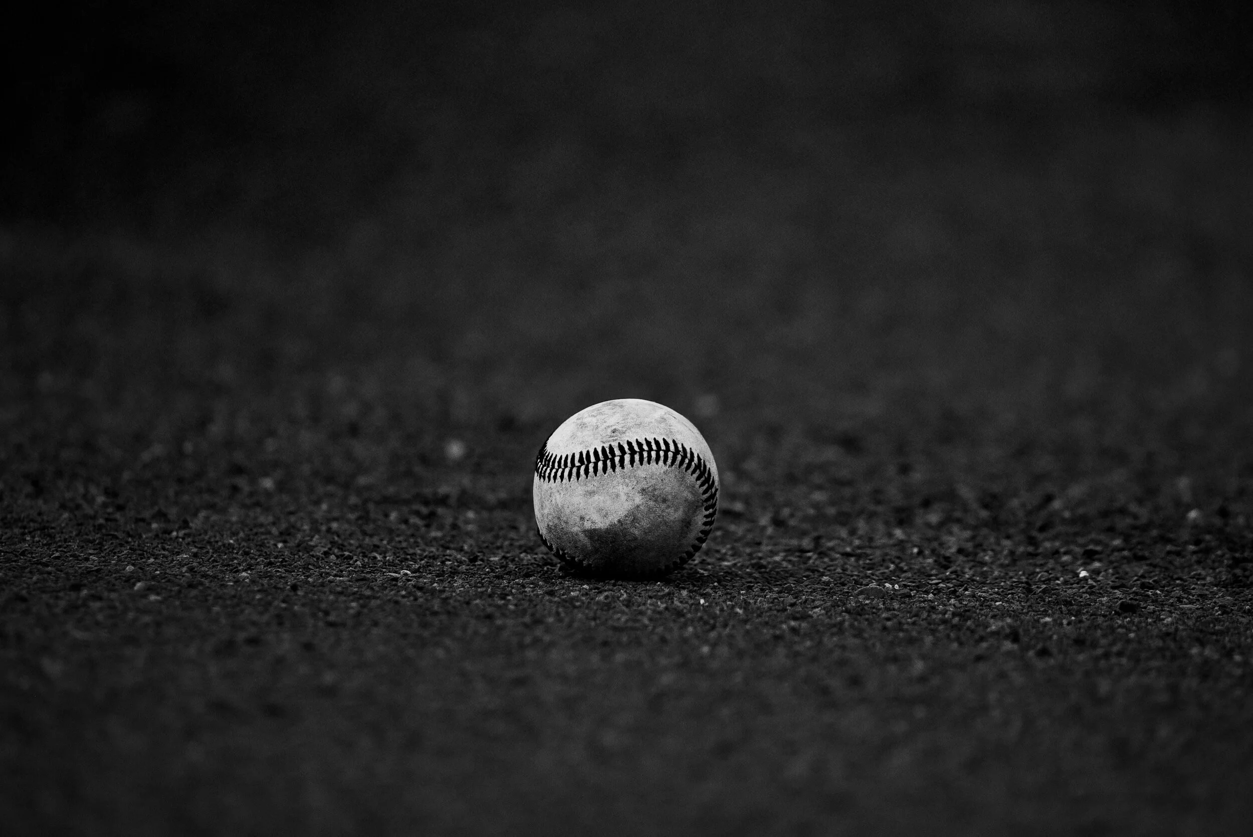 ball-baseball-black-and-white-773063.jpg
