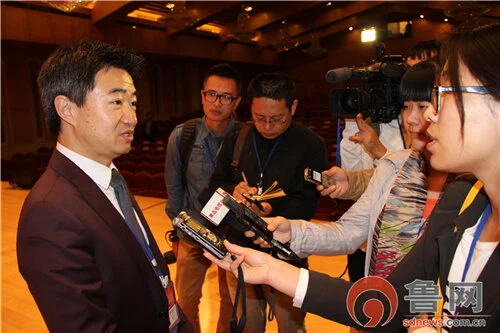 4th china int violin comp qingdao 2014.jpg