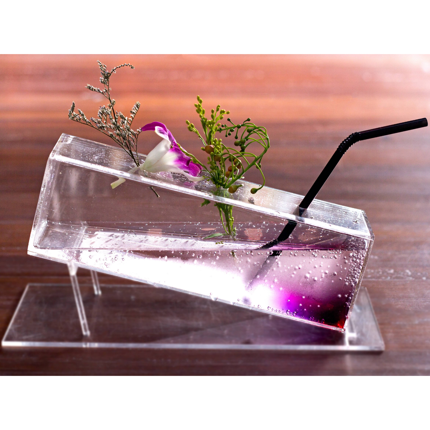 Hot address: Bodega Cantina-Y-Bar. (ELLE)