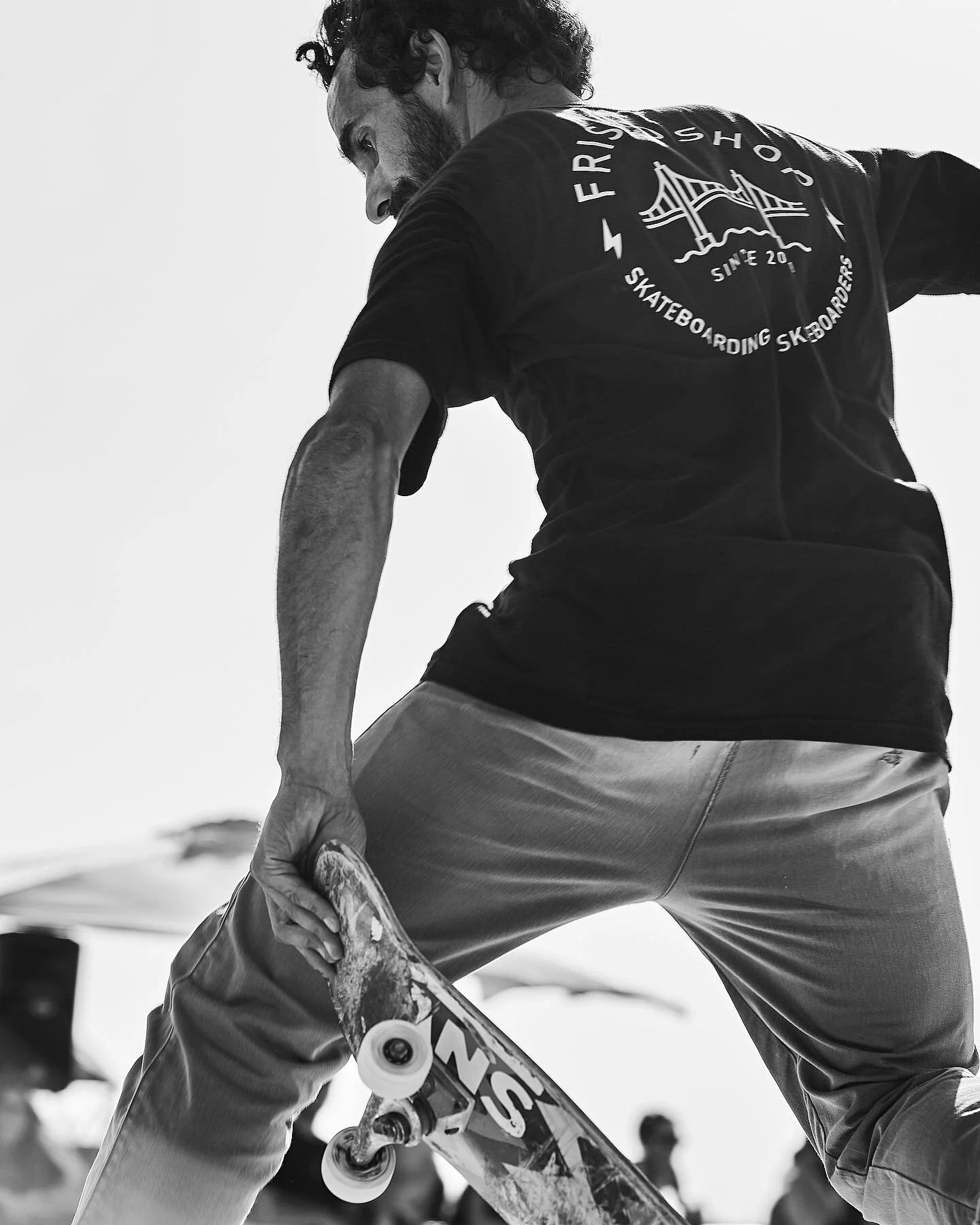 Friday ! 
old pic 📸
.
.
.
.
#olie #bisk8visual #skateboard #skatepark #skateordie #skateeverydamnday #skatelife #skateboardphotography #skateboarding #theskateboardersjournal