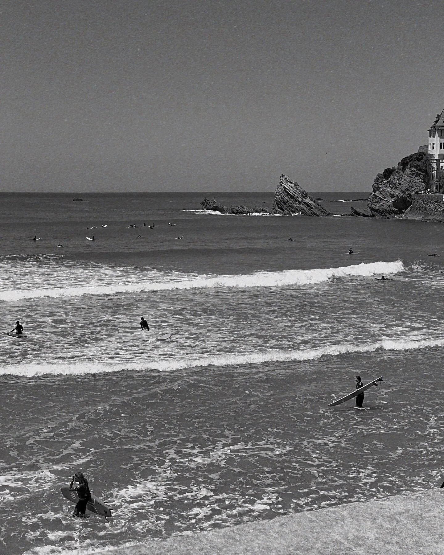 Favorite place
.
.
.
.

#travelphotography #photooftheday #france #biarritz  #biarritzsurf #biarritzinlove #picoftheday #instagood #travelgram #summer #bwphotography #nikon