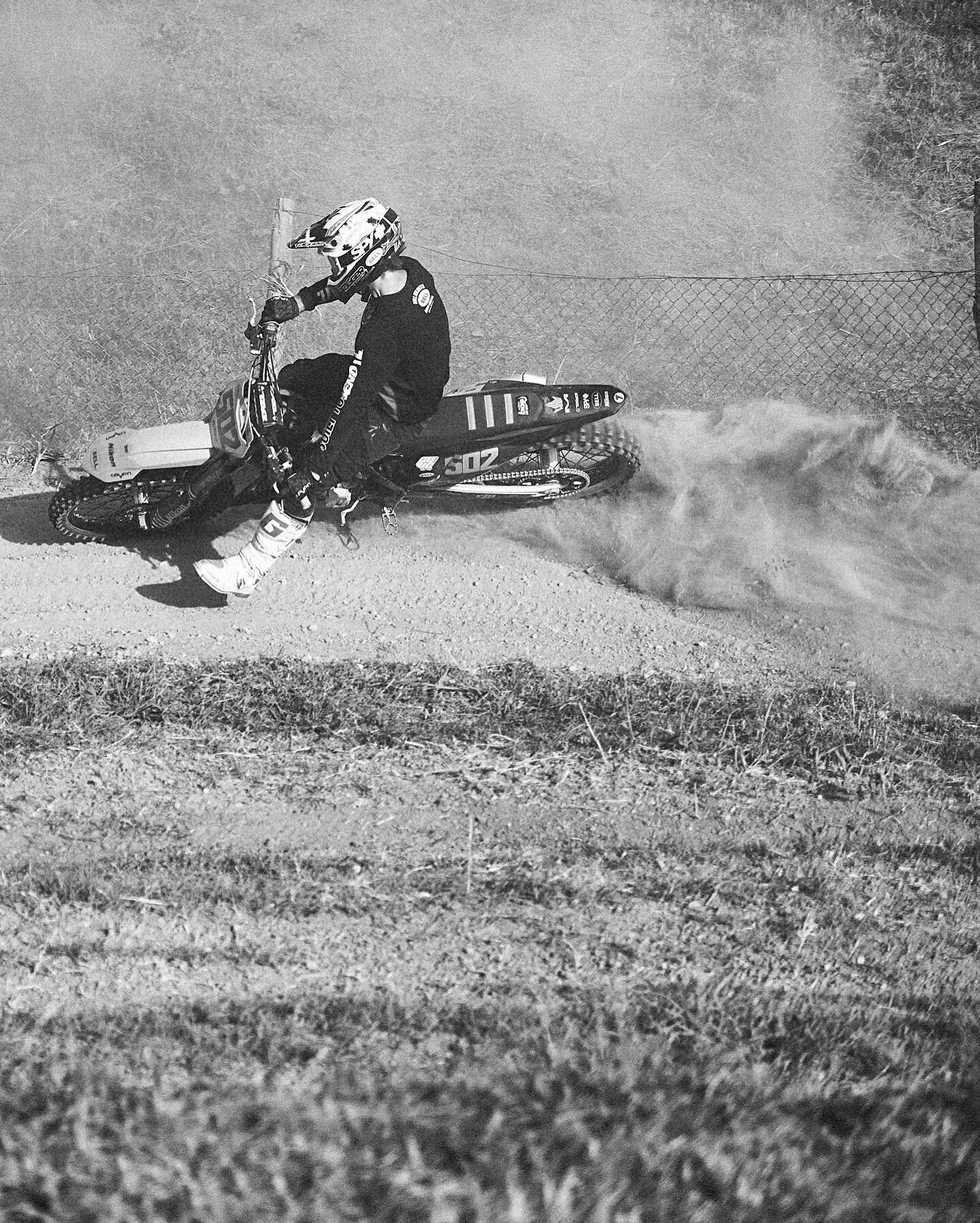 New Year Vibes 🚀
.
.
.
.
.
. 
Photo taken at @wildaysofficial 
#motocross #supercross #cross #motocrossdorno #motorcycle #wheels #wheelsnotwings #motocrosslife #freestyle #lifestyle #motorlifestyle #bikersjournal #racing #enduro #endurolife #bnwphot