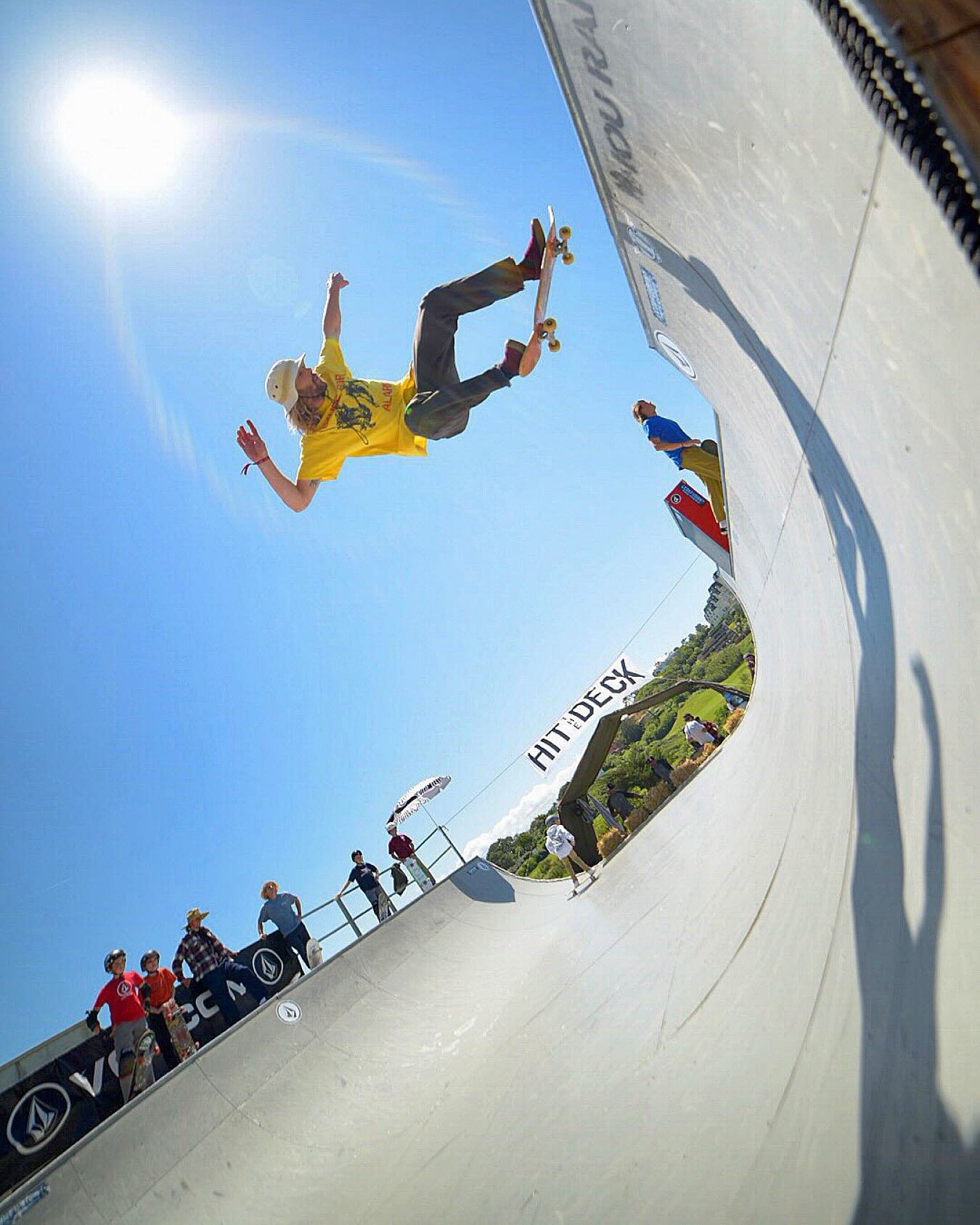 Hit the Deck 2019 📸🔥
Wheels &amp; Waves
Biarritz
.
.
.
.
#throwbackthursday #skate #skateboard #wheelsandwaves #goodvaibes