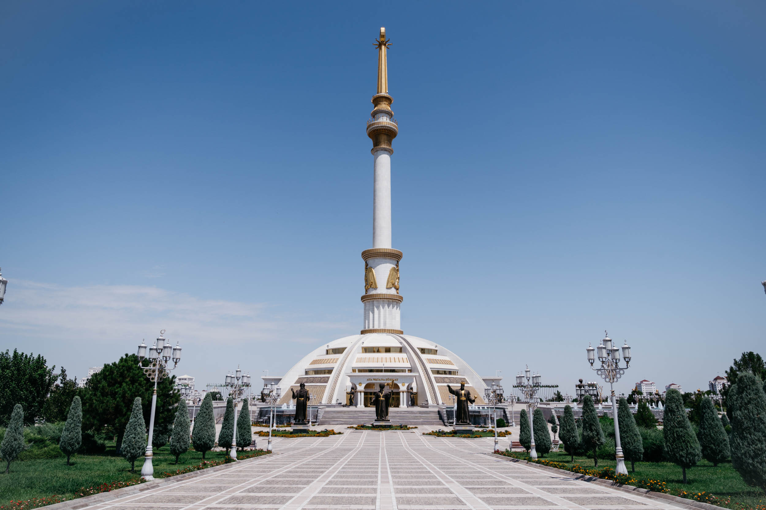  Independence Monument, Ashgabat 