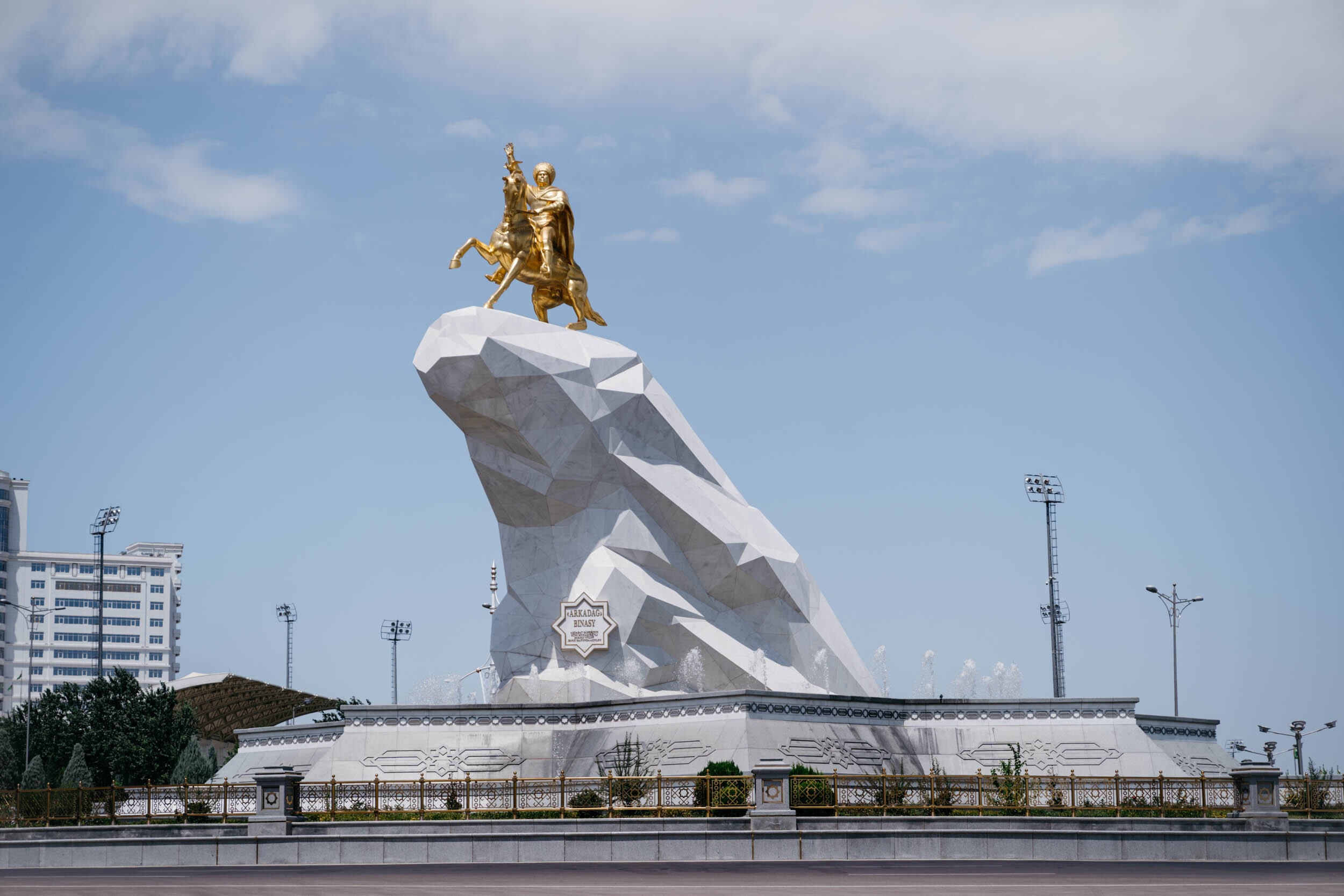  Golden Horse Monument. It features current Turkmen president Gurbanguly Berdimuhammedov riding an Akhal-Teke, Turkmenistan’s national horse. 