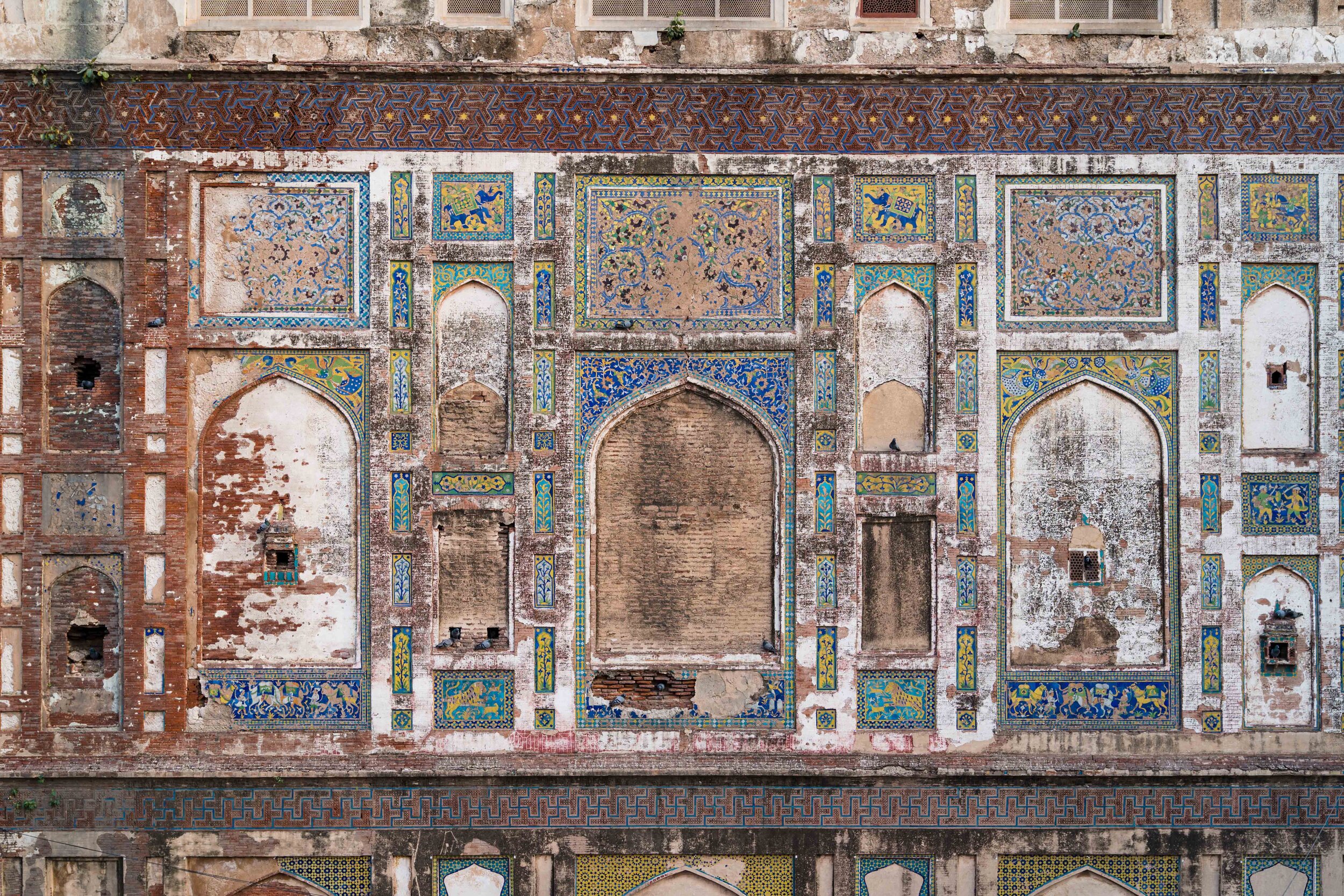 The Picture Wall inside the Lahore Fort