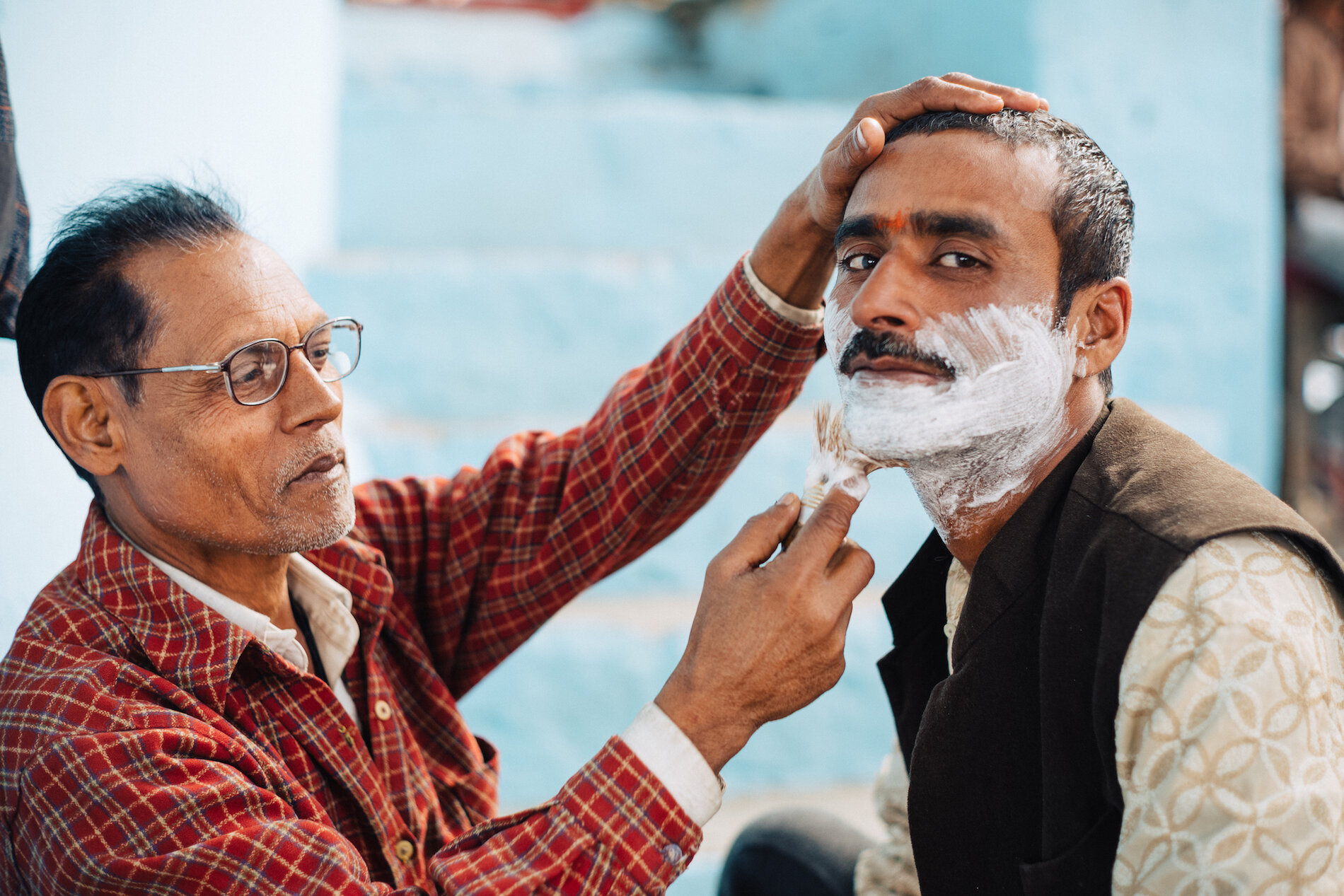  A barber and his client 