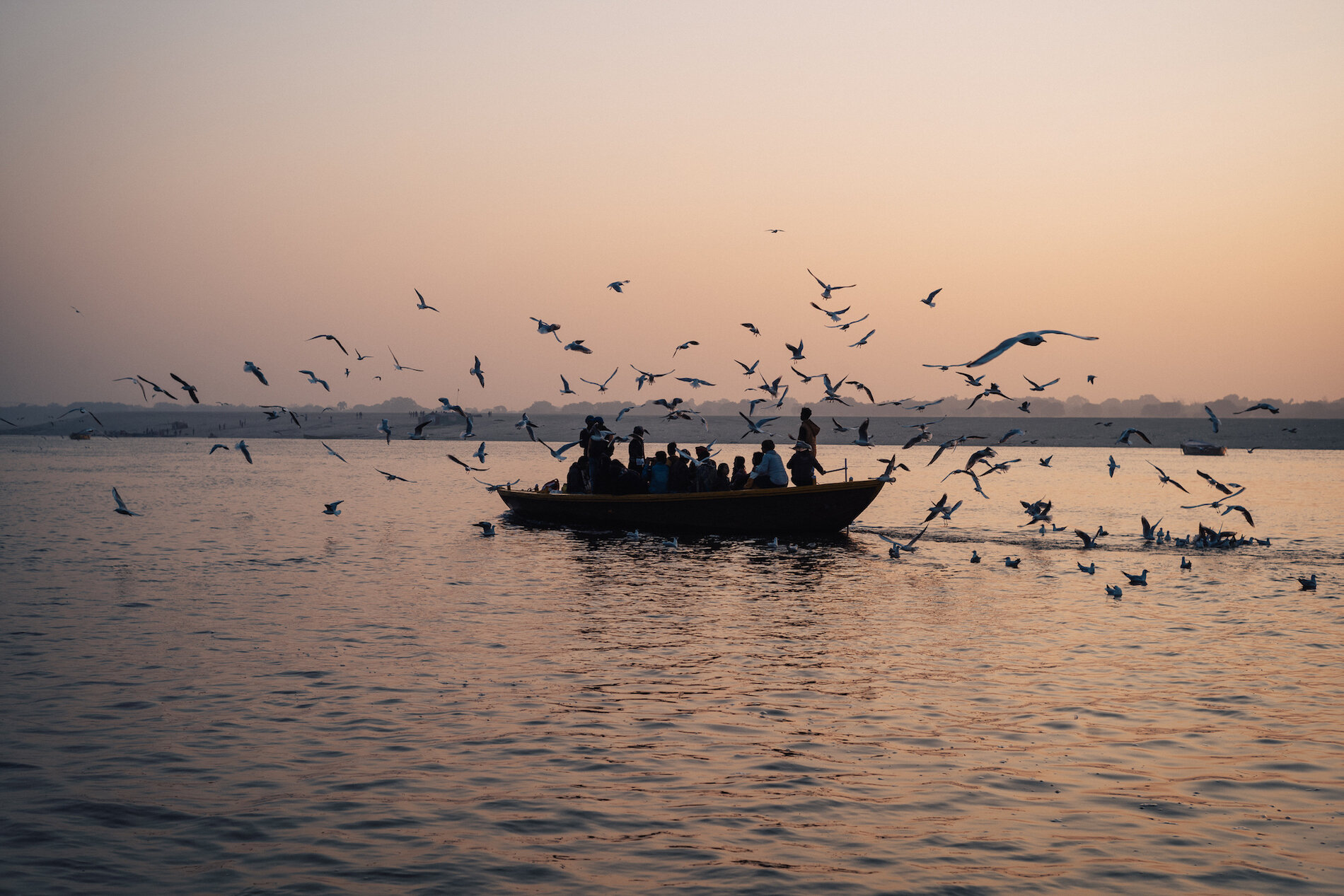  Dawn on the Ganga 
