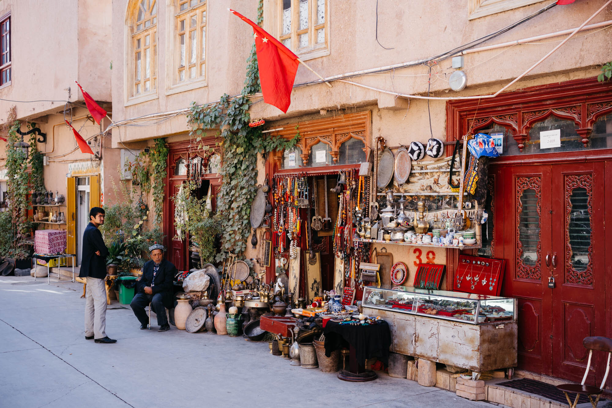  A shop in Kashgar’s new ‘old town’ 