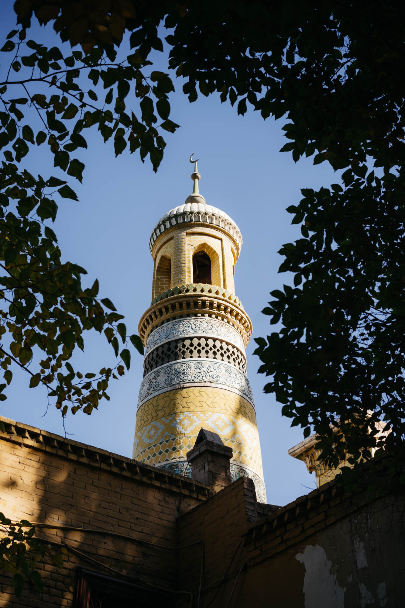  A minaret from the Id Kah Mosque 