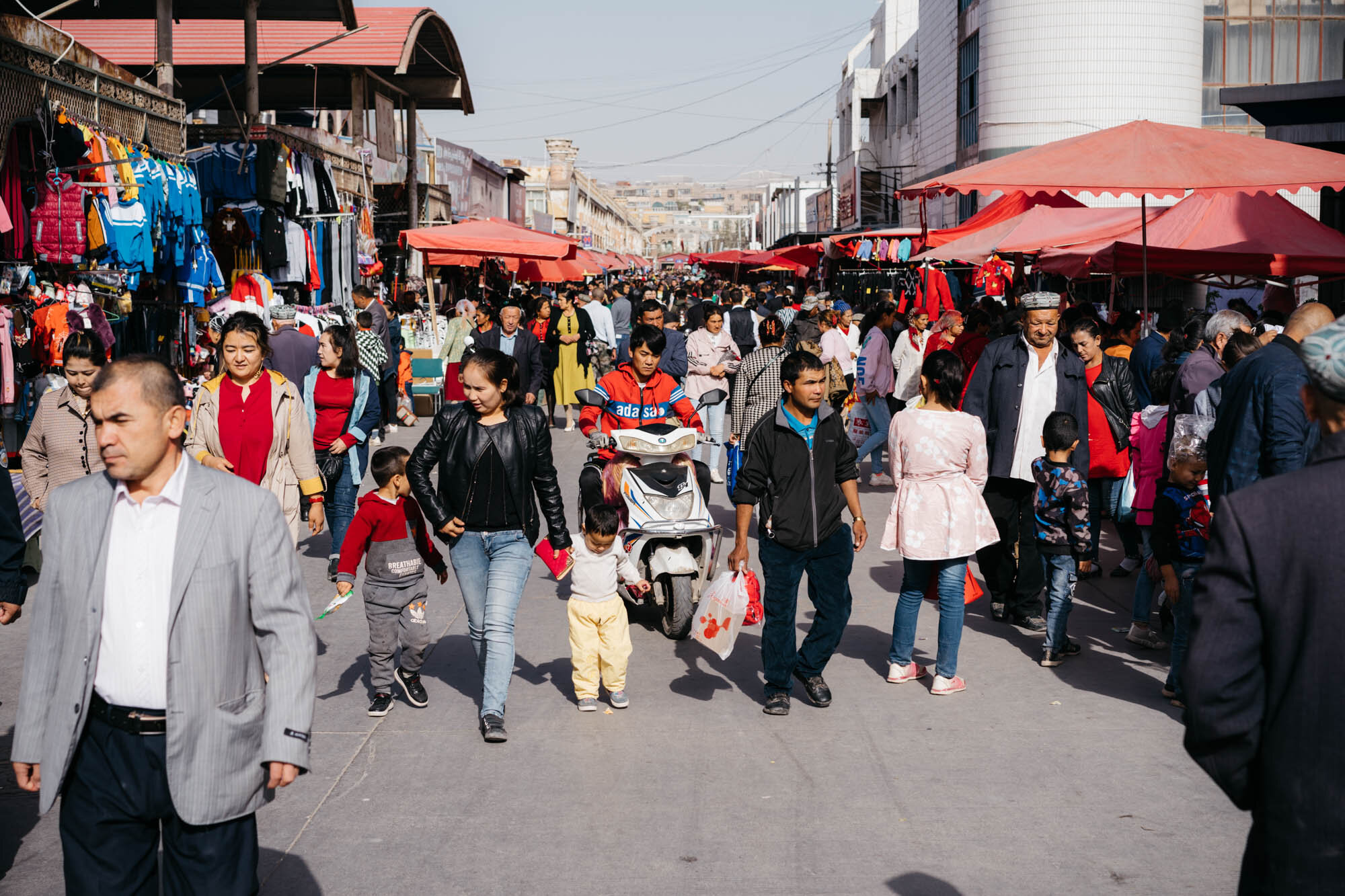  Kashgar’s Grand Bazaar 