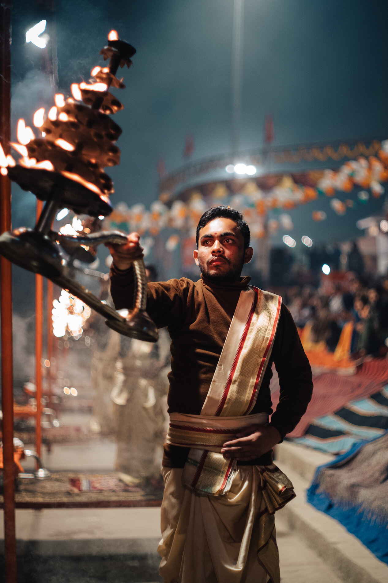  Evening aarti (ritual blessing of the Ganga) on the Assi Ghat 