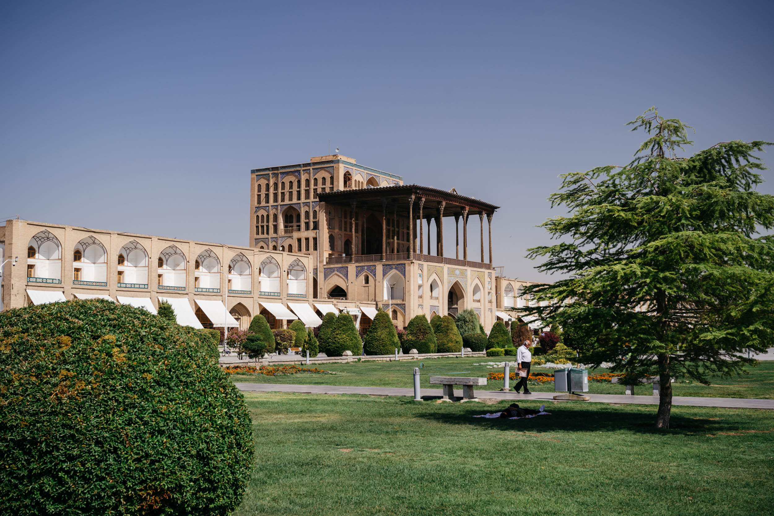  The Ali Qapu Palace, Isfahan 