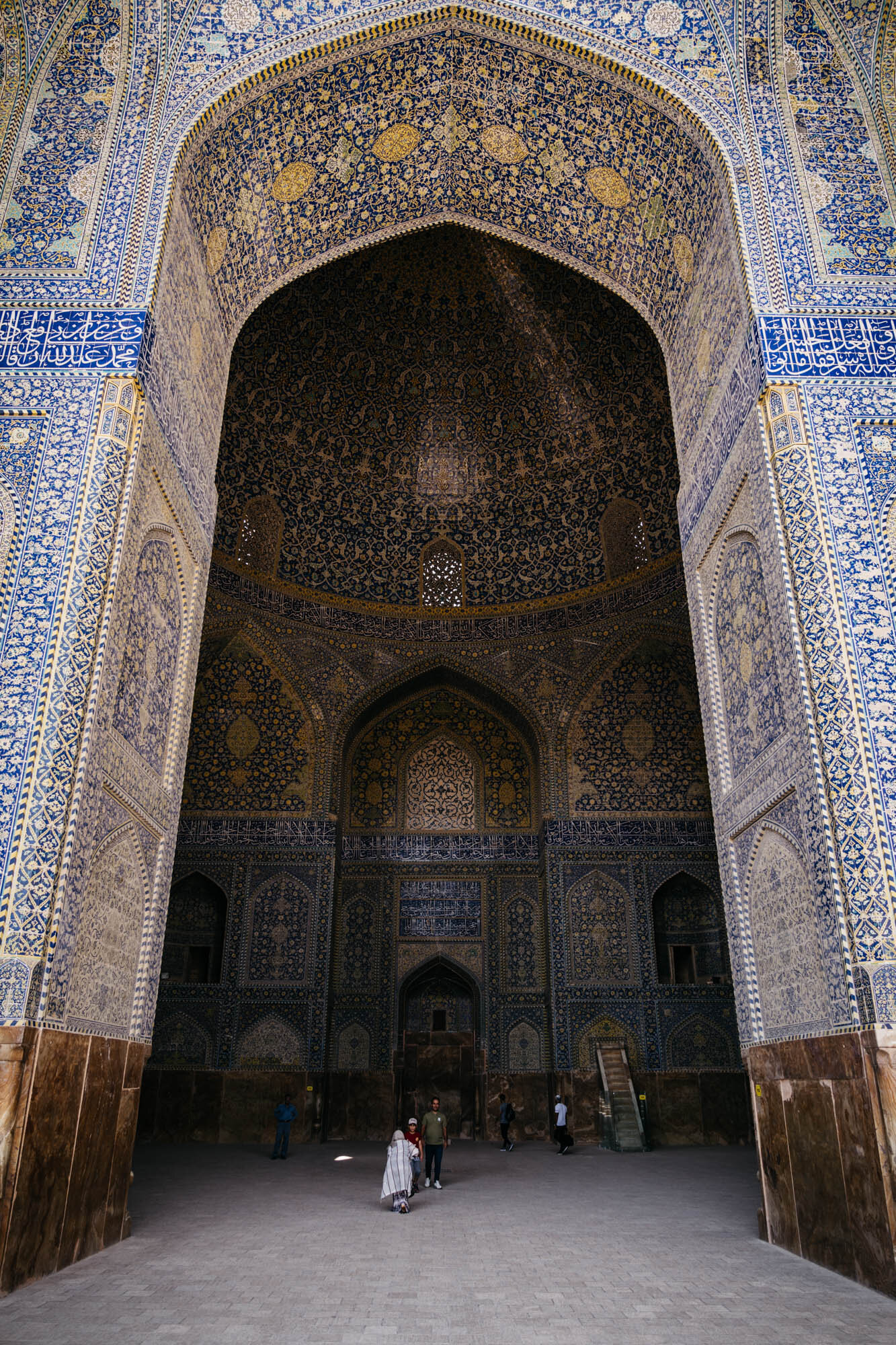 Surface design of the Shah Mosque, Isfahan 