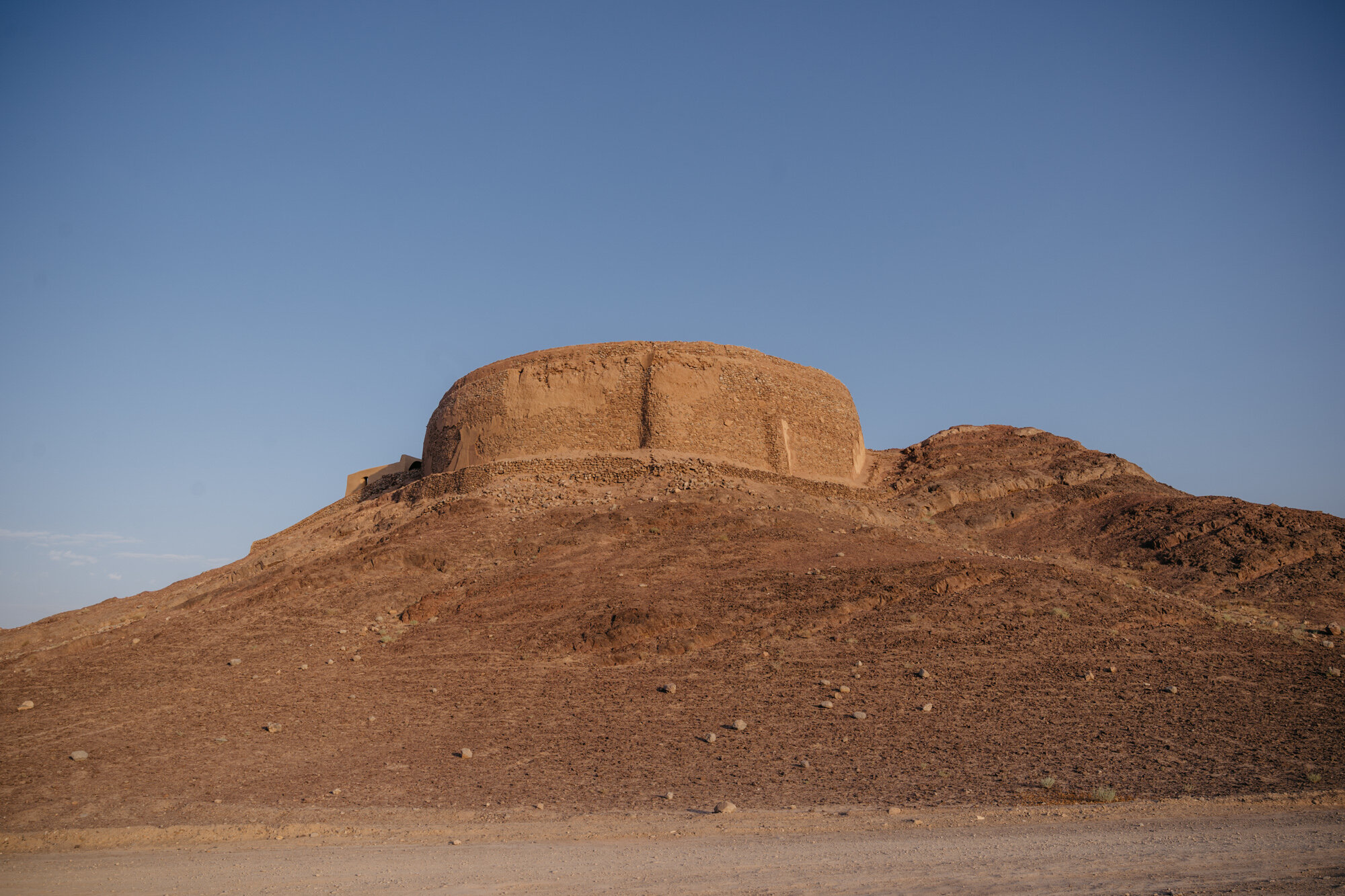  The Tower of Silence near Yazd in southern Iran 