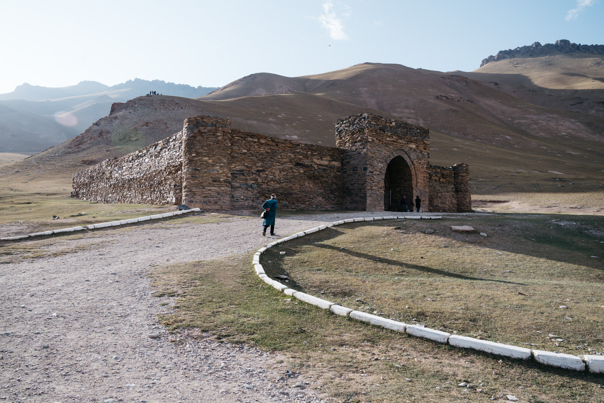  Walking to the entrance 