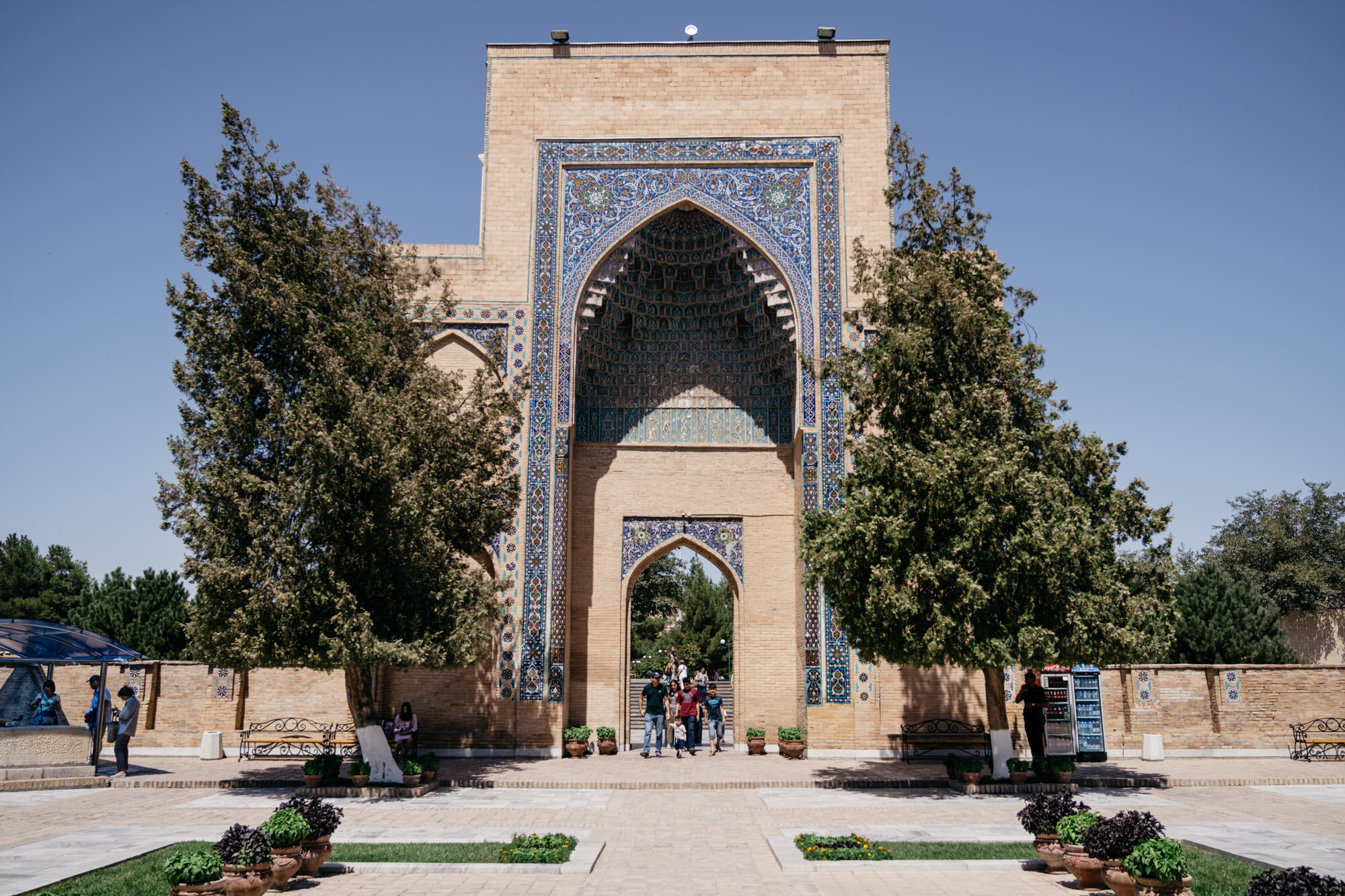  The gateway entrance to the mausoleum 