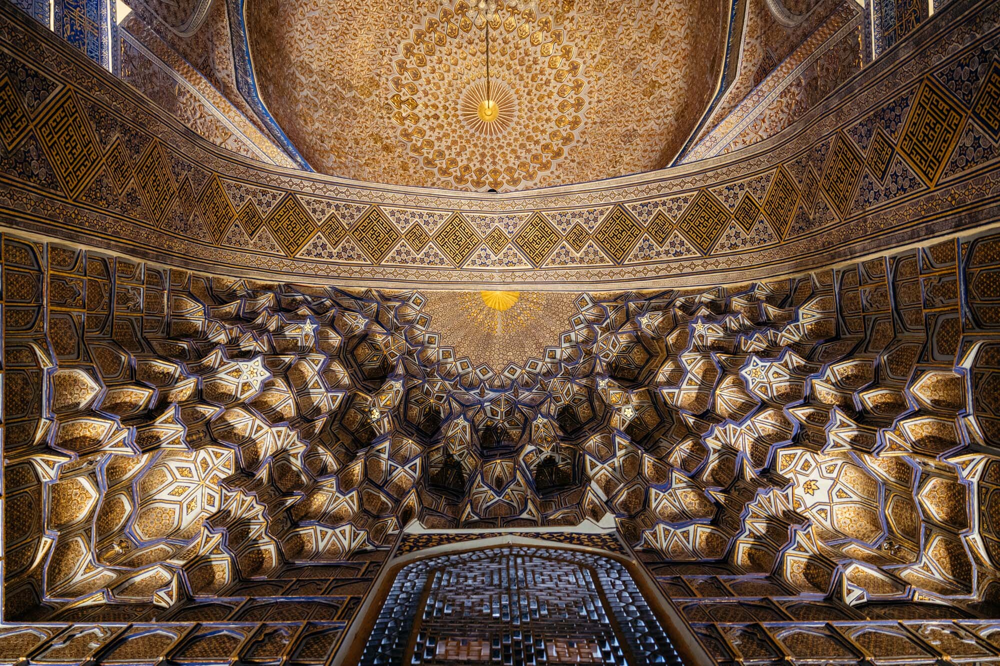  Ceiling details I (the mausoleum has been heavily restored in recent years) 