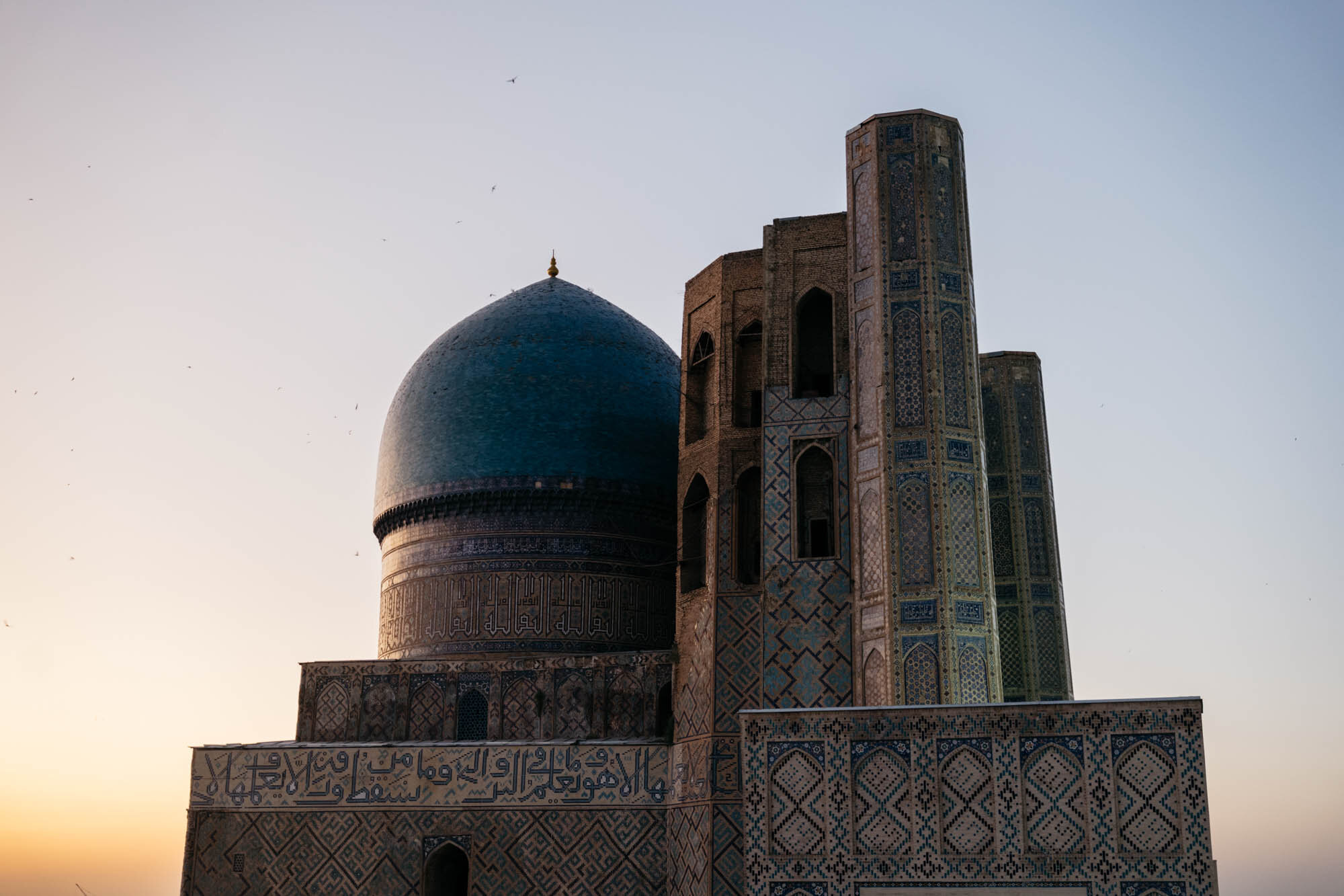  The Bibi-Khanym Mosque, Samarkand 