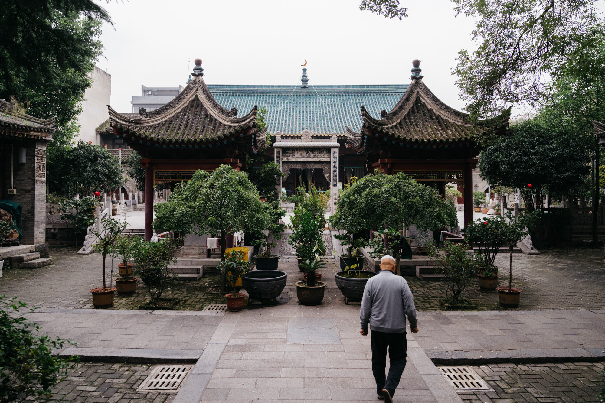  The nearby Dapiyuan Mosque, built in 1411 