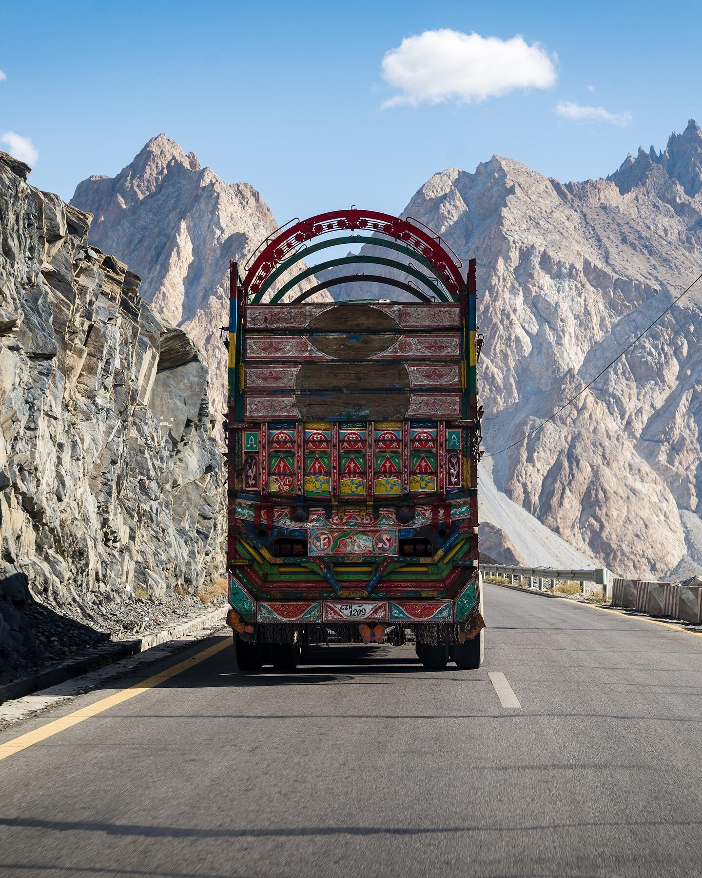 Road to the Pakistan-China border
&mdash;&mdash;&mdash;
#karakorumhighway #pakistan  #KKH #bbctravel #magazinegeo #karakorum #mountains #ontheroad #NGTUK #traveldeeper #worldnomads #liveintrepid #culturetrip #travelcultured #passionpassport #streetph