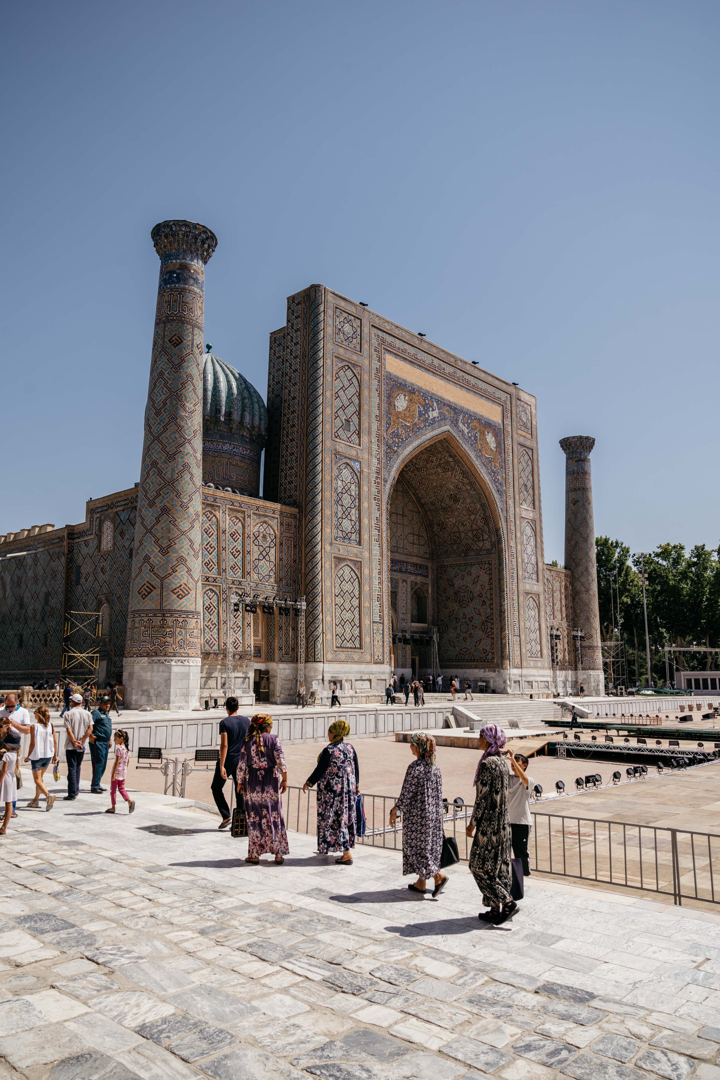  The Sher-Dor Madrasah 