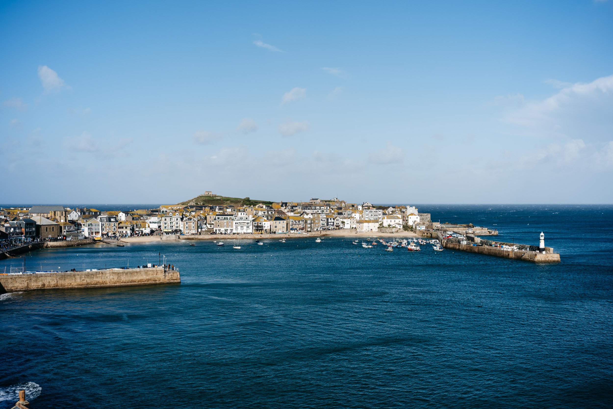  The harbour town of St Ives. The town has long been a magnet for artists and is home to the Tate St Ives which houses artworks by both local masters and international artists. 