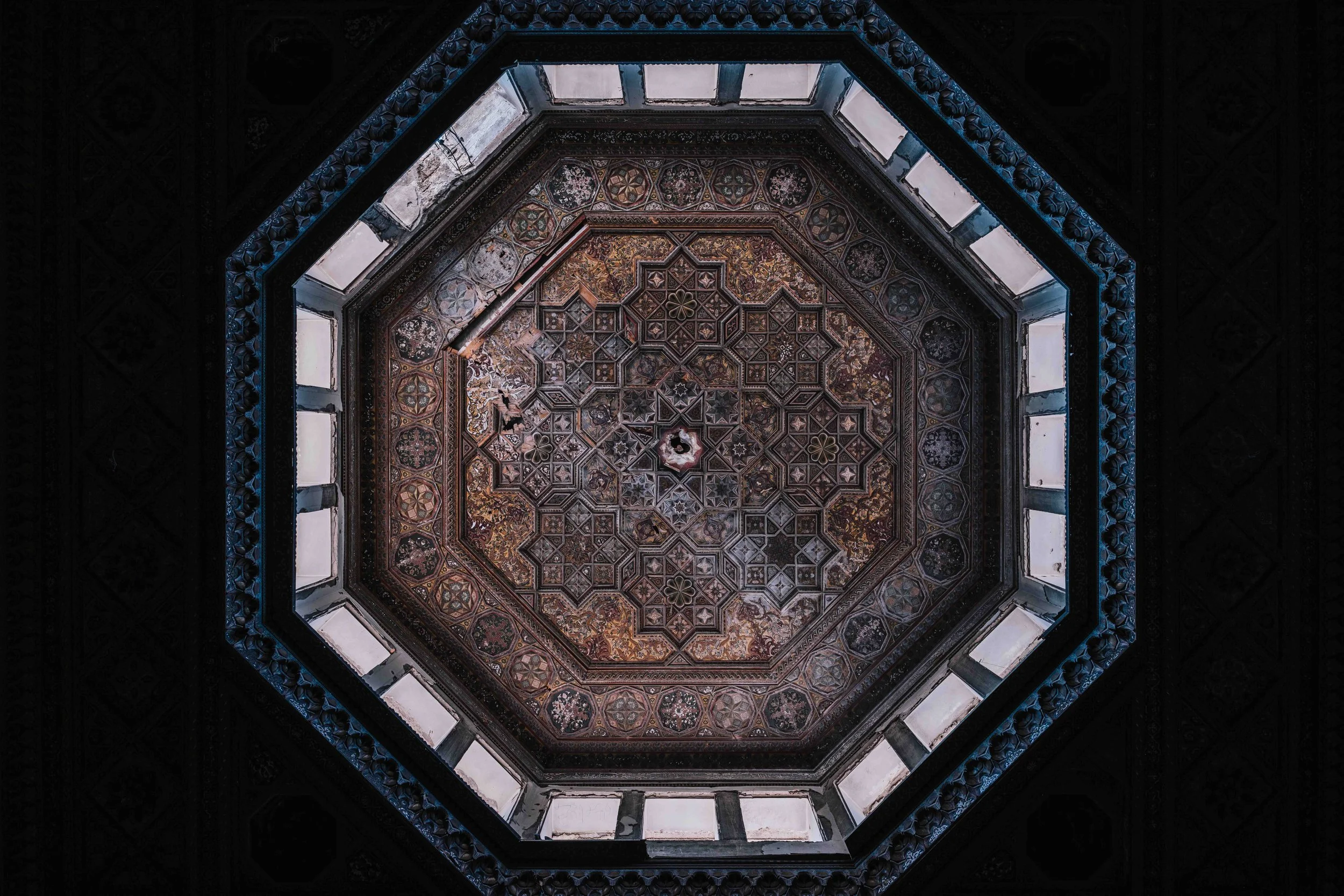  Ceiling details from the Throne Hall. Decorative surfaces like this, and those seen in the following few photographs, were added in the 20th century. 