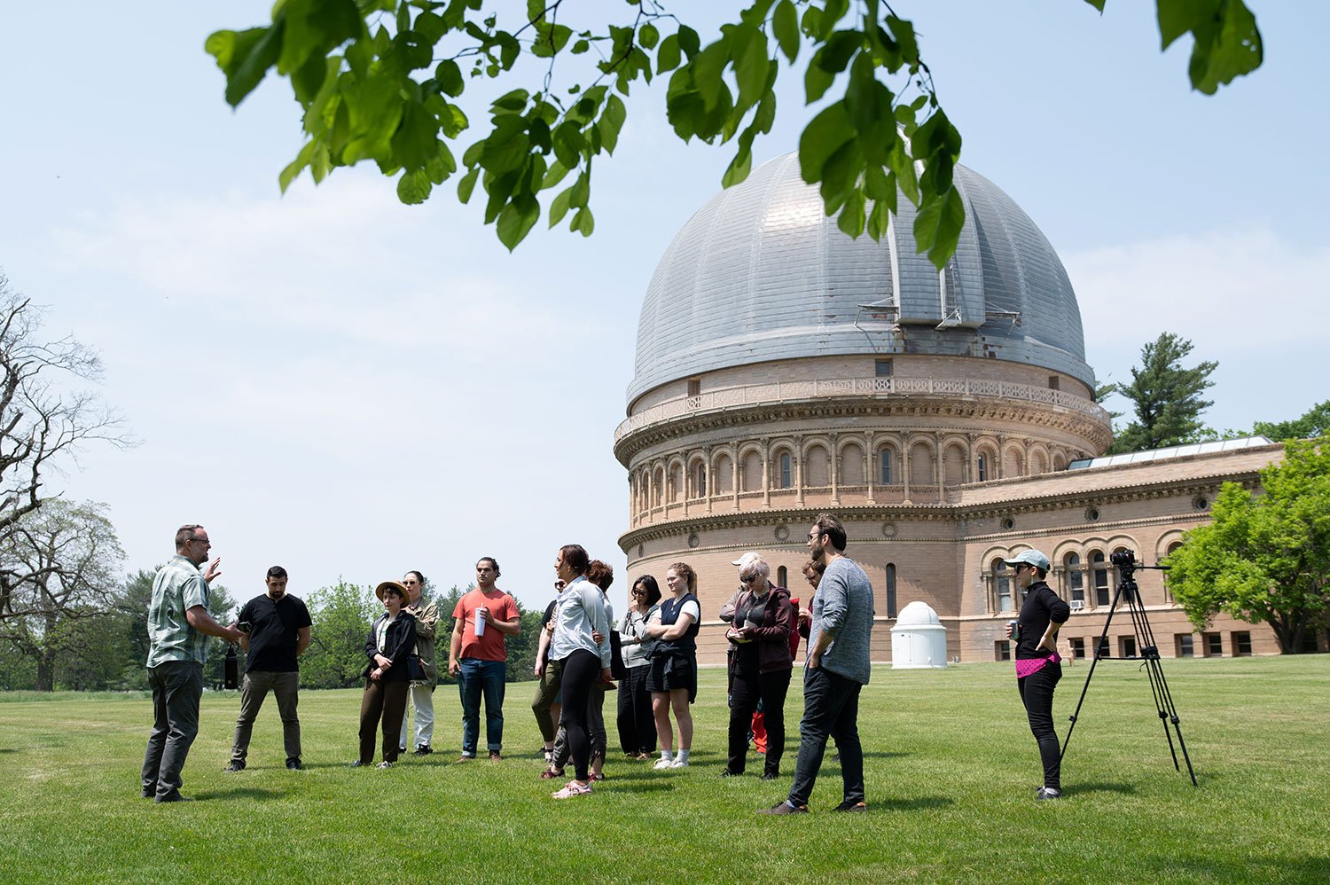  The Lab brings together up to twenty artists (12 - 16 instrumentalists and 4 composers) for an intense two-week immersion. Guided by Eighth Blackbird and field leaders across various sectors, The Lab offers immersive strategic visioning and experien