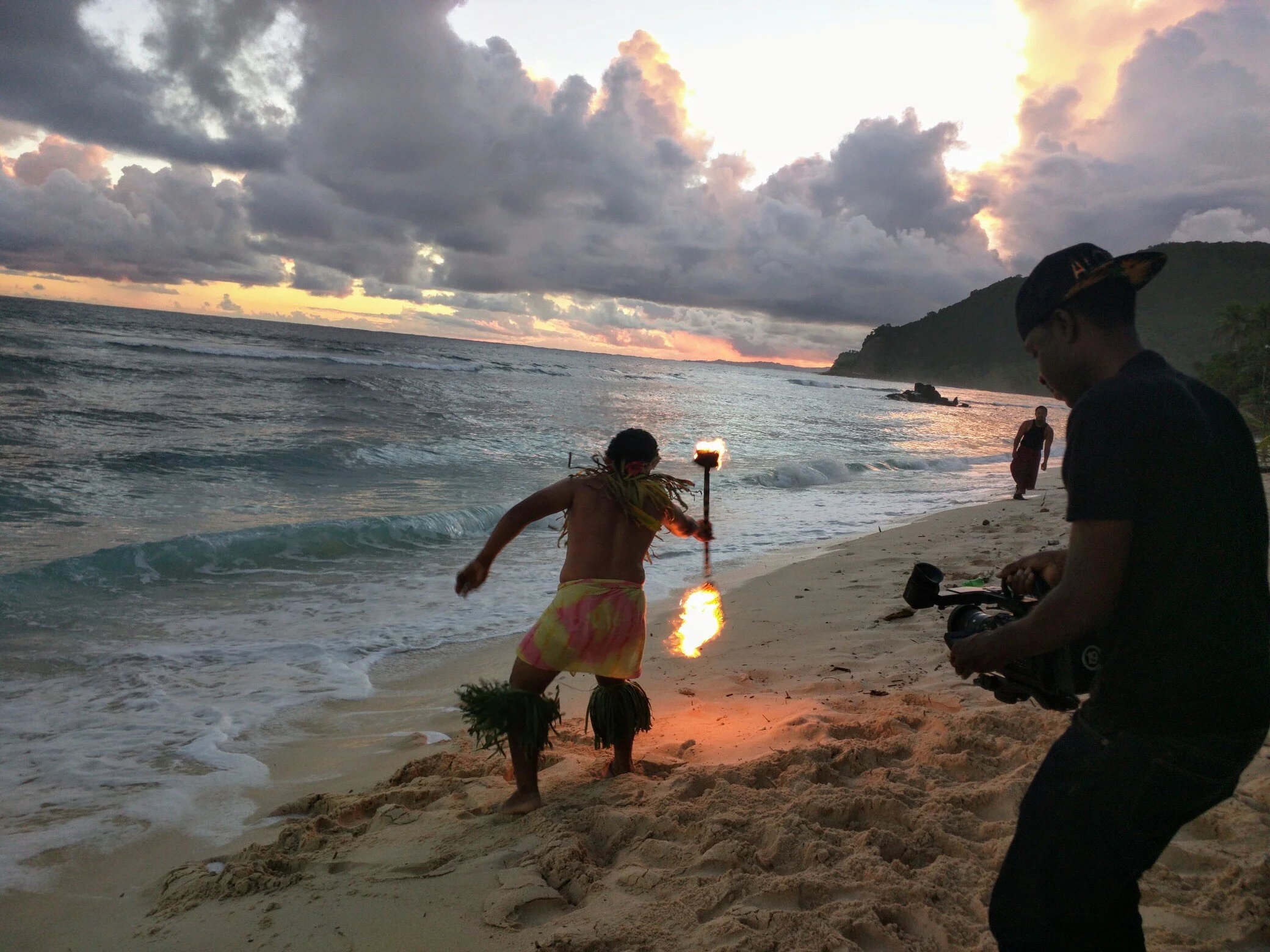  Hakeem Khaaliq documents the Samoan warrior martial art of fire knife dancing. (Dancer Lemalie Eniata Uila) 