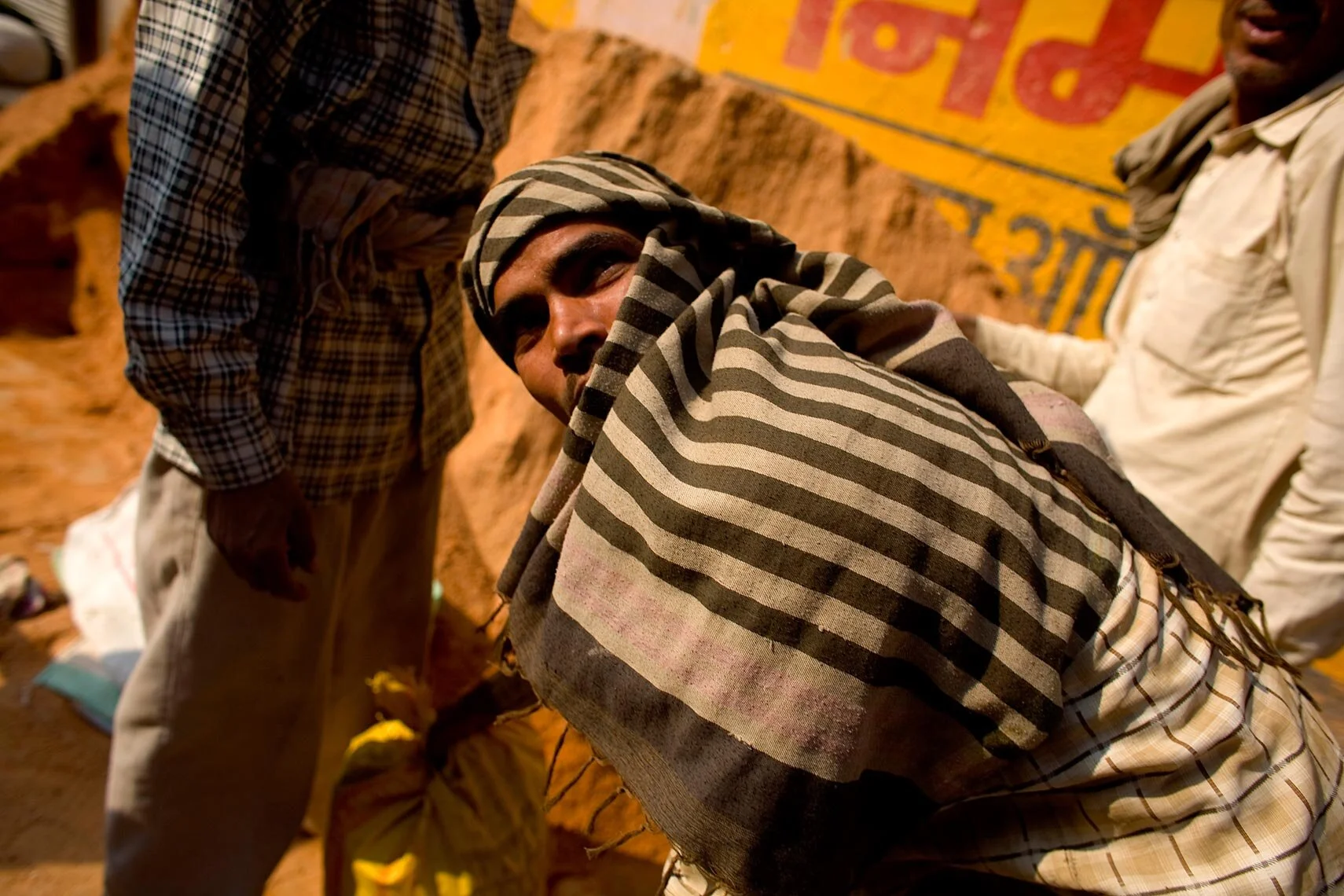 india006.jpg