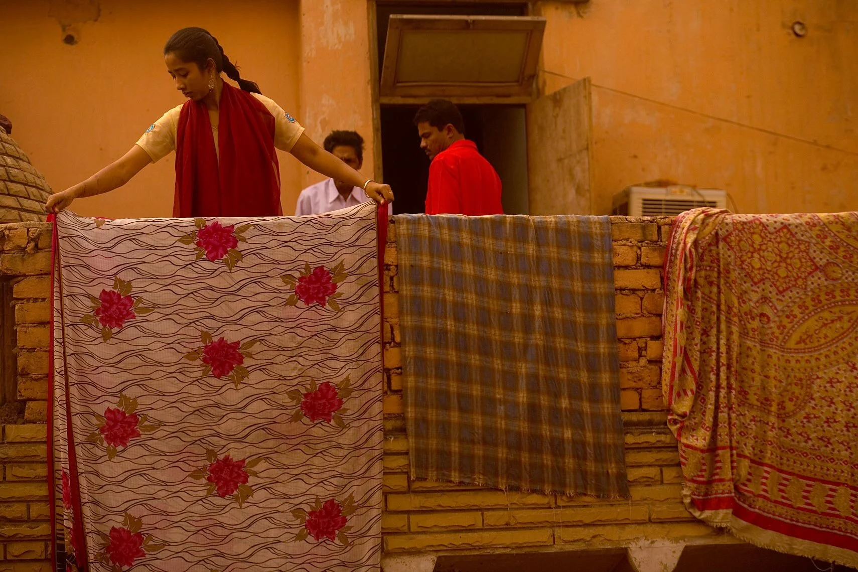 india005.jpg