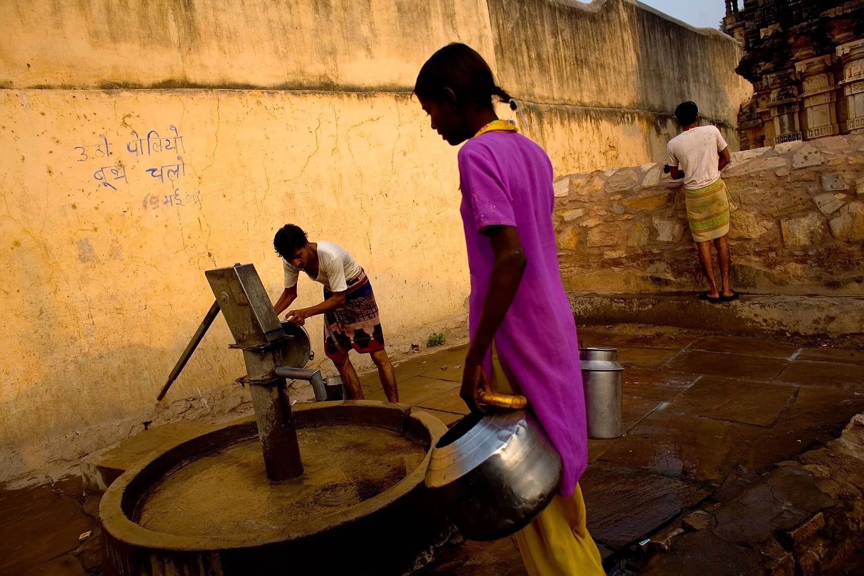 india004.jpg