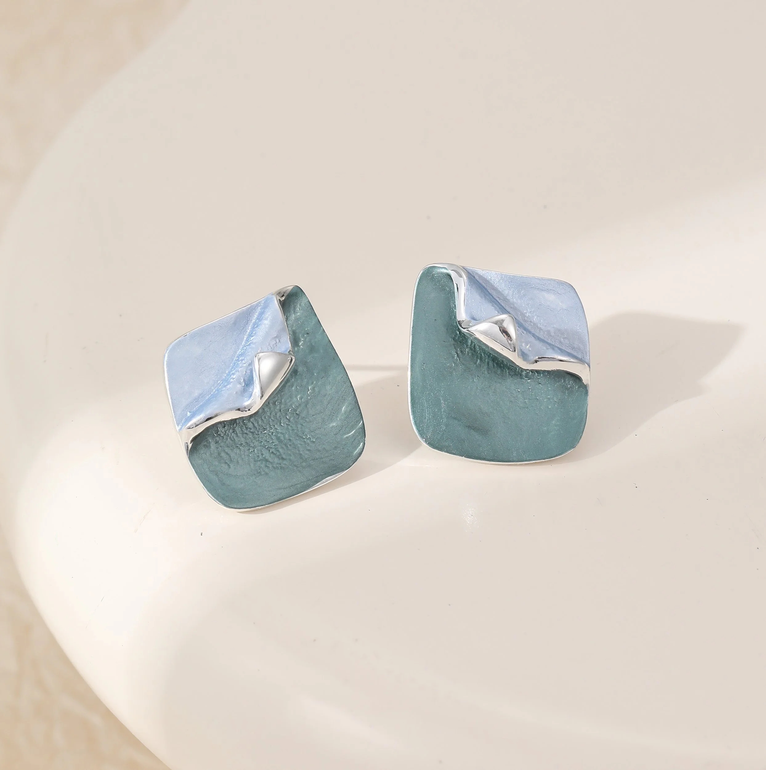 E102545S.  Earrings
