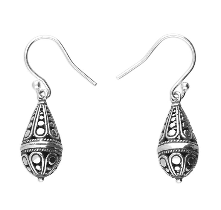 Screenshot_2-4-2025_17520_www.cmejewellery.com.jpeg