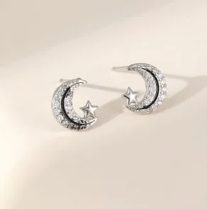 E102083S.  Crescent moon and star stud earrings