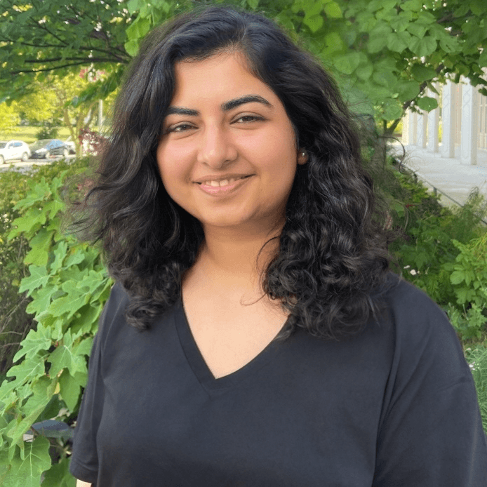 Rhea Mendiratta headshot