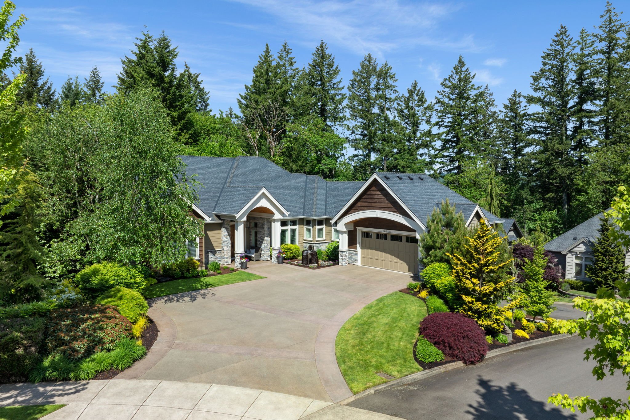 1-web-or-mls-14005-155th-terrace.jpg