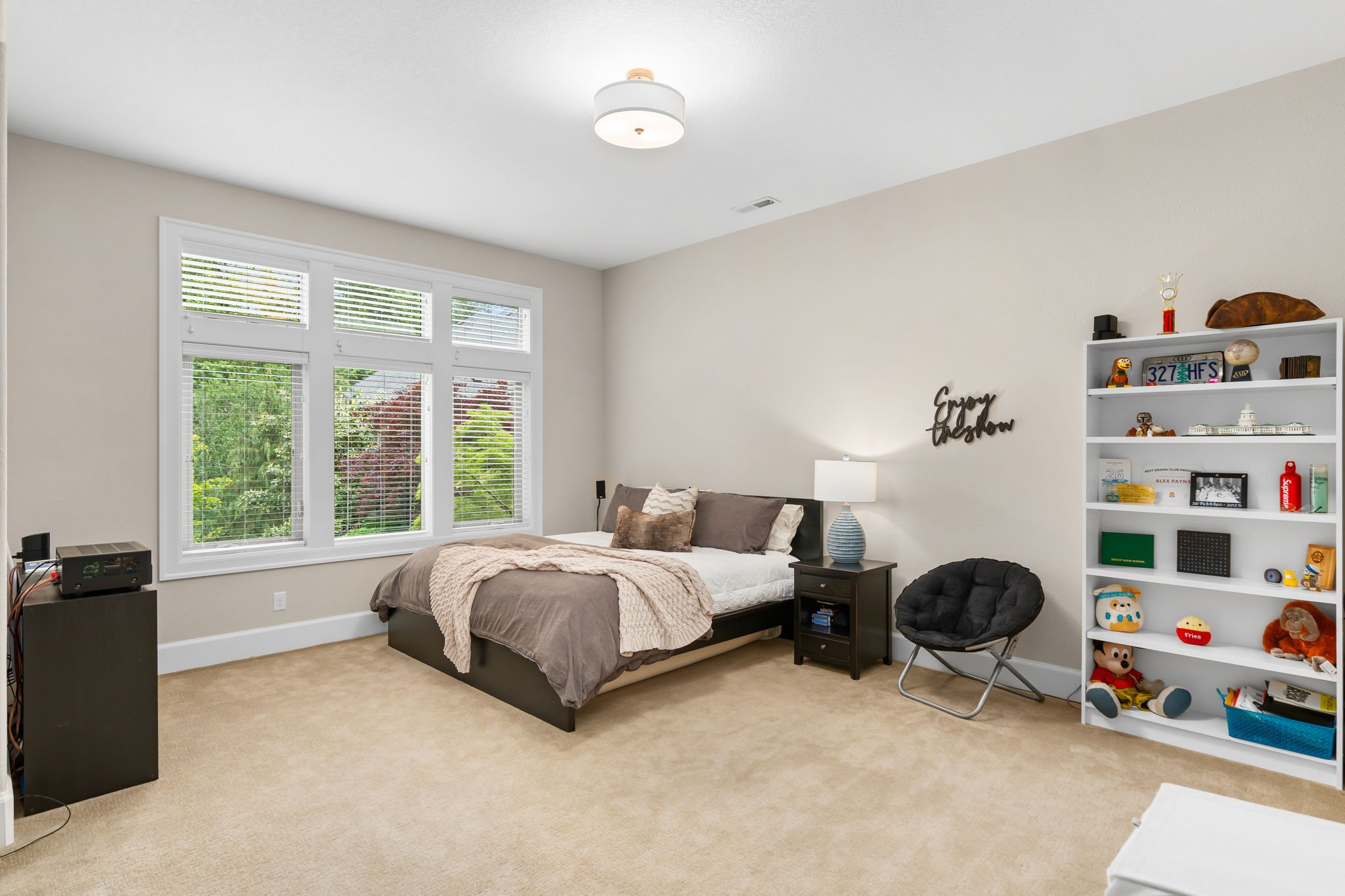 48-web-or-mls-14005-155th-terrace.jpg