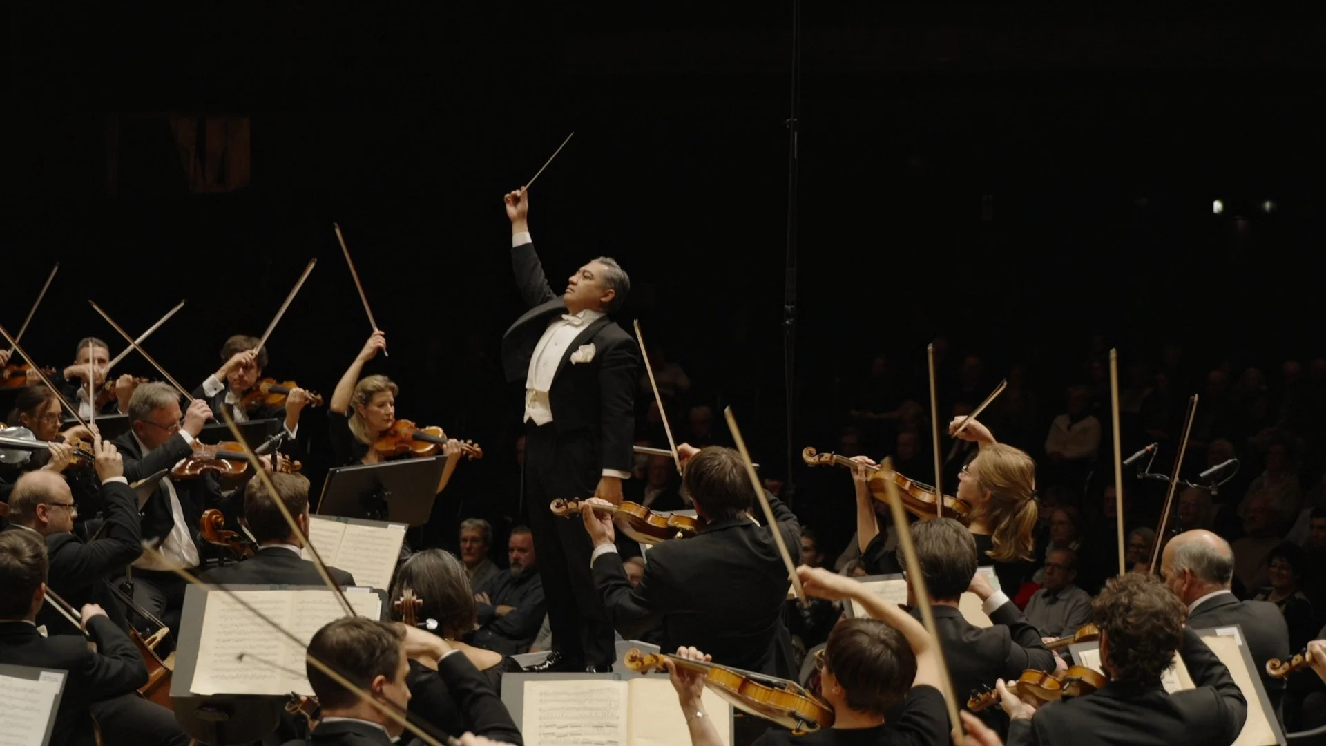 Aus Italien - Die Stuttgarter Philharmoniker in der Liederhalle mit Adrian Prabava