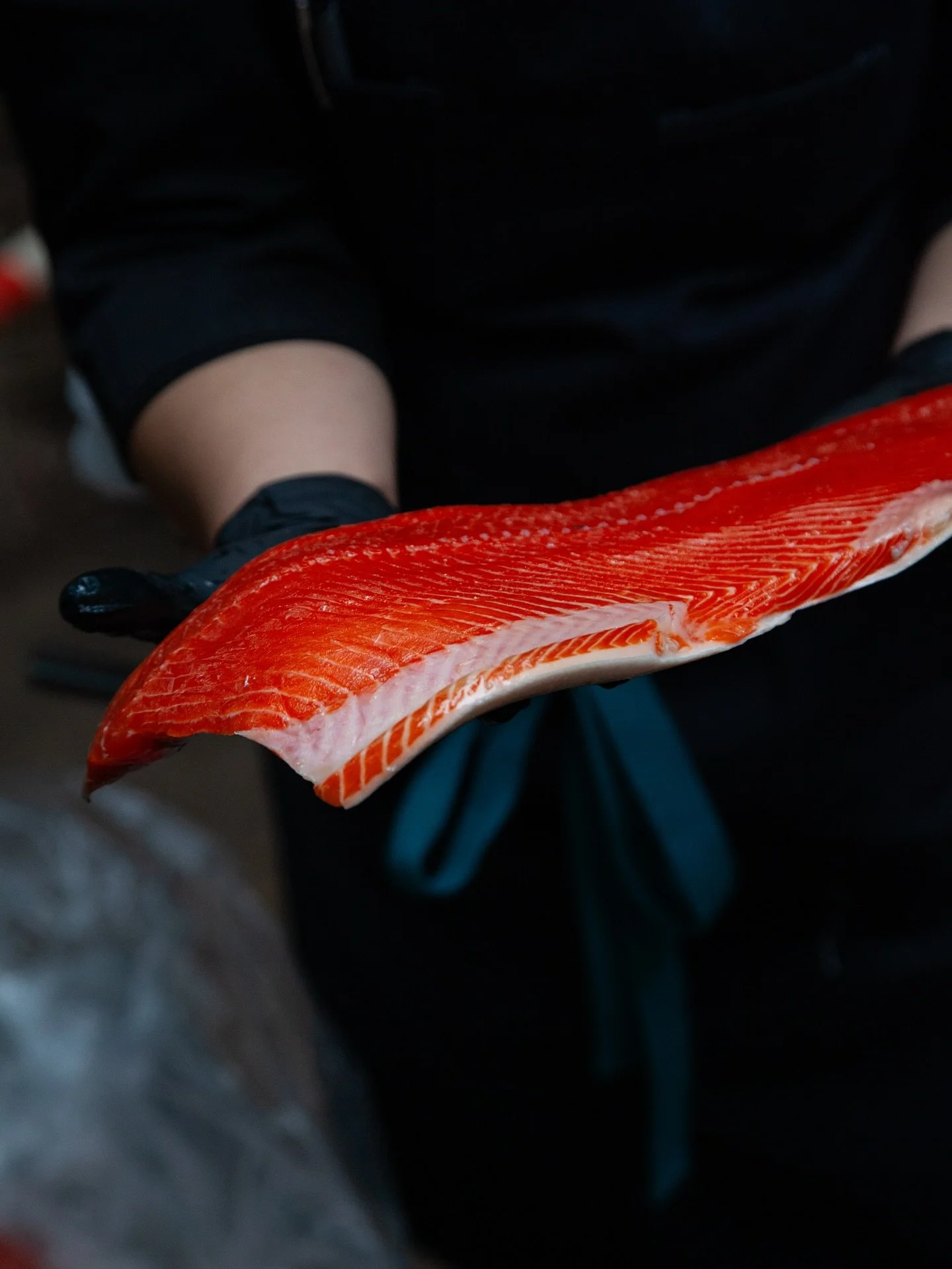 🐟✨ Where our salmon comes from? Glad you asked.
It’s not just any salmon — it’s wild-caught, local, and sourced from a badass female-owned fishery 🙌💪
We’re all about fresh, real ingredients and supporting other women doin