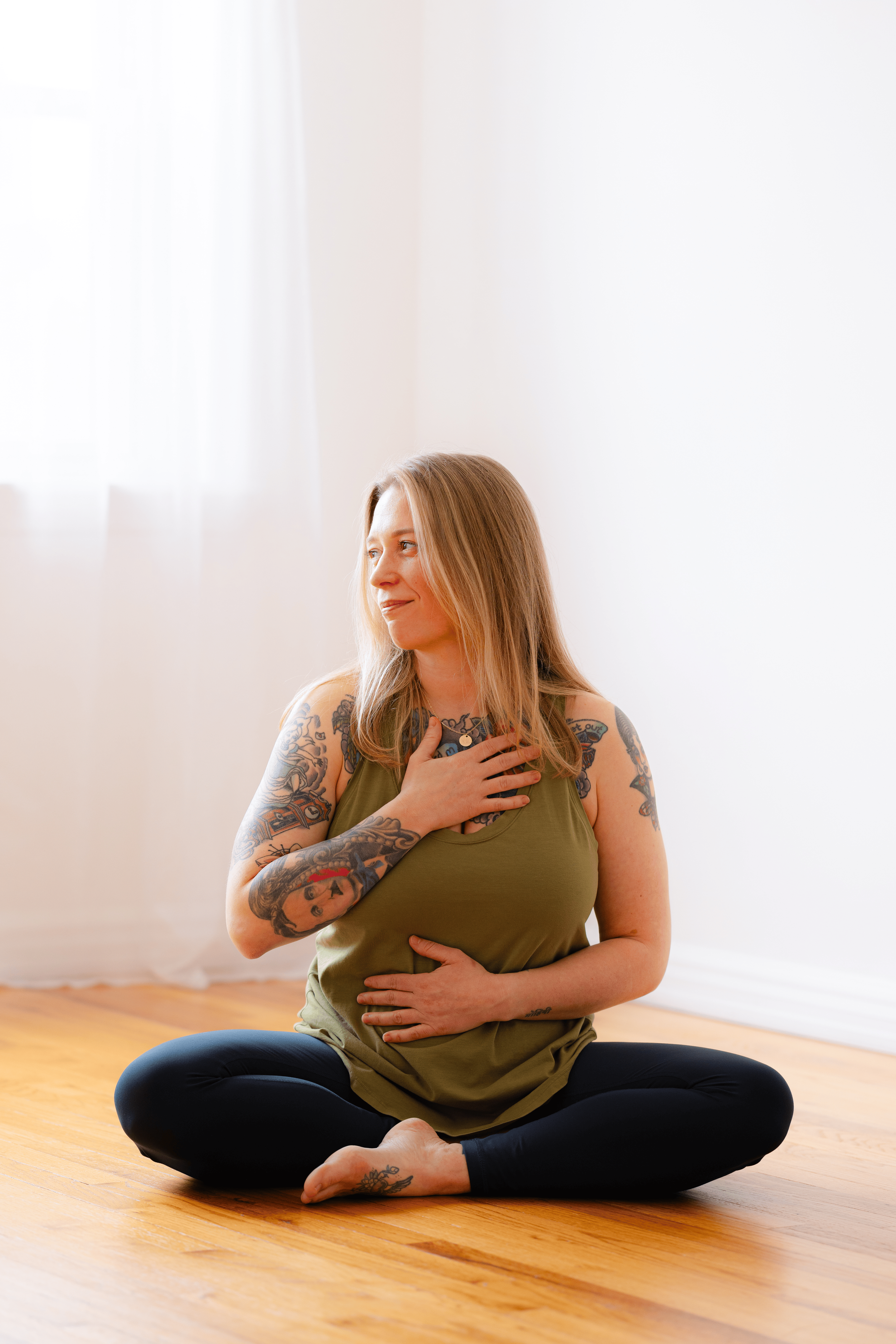 Lauren Reek private yoga teacher virtual yoga and breathwork sessions online and long island