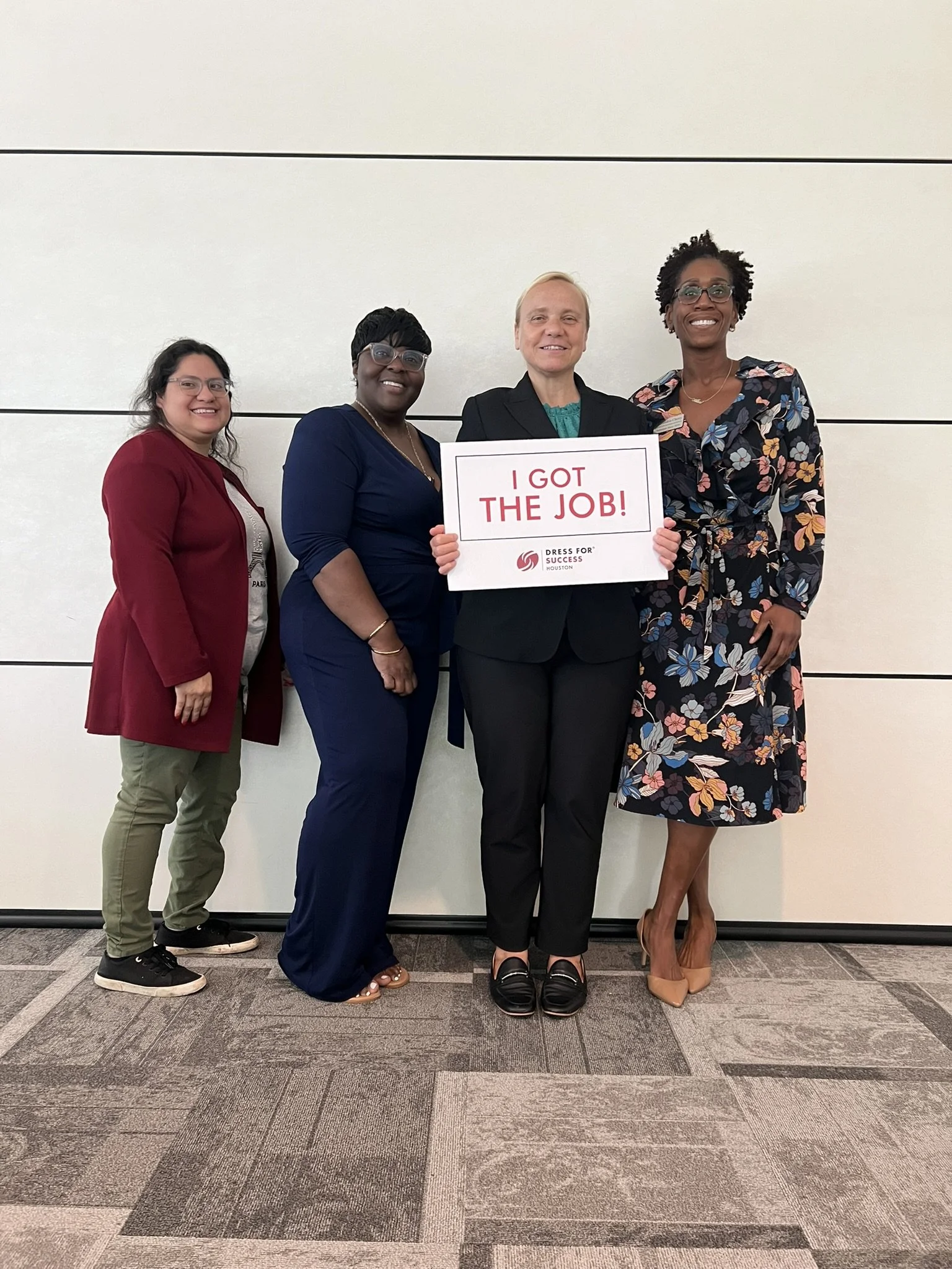 Maria Castaneda with new job search participants support[15].JPEG