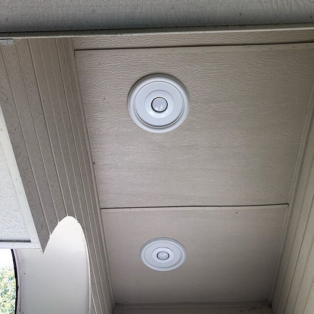 Back from vacation and getting back at it with fixing these recessed lights. Whoever did the original install of the lights is literally the worst I have ever seen. I had to add covers to four of these because the holes cut were wider than the lights
