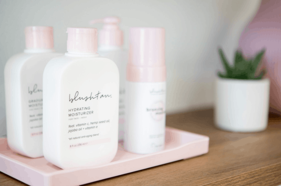 spray-tan friendly products