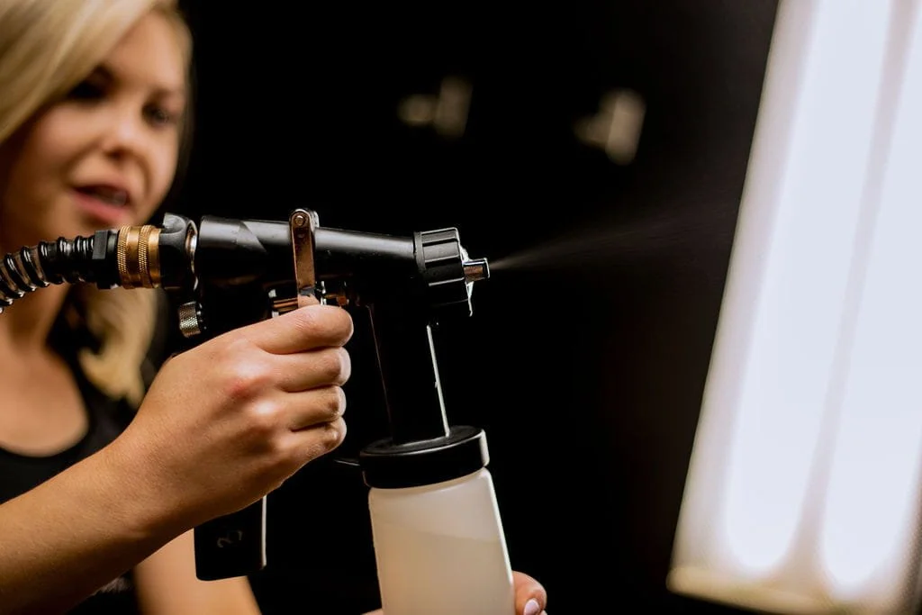 spray tan professional with spray gun