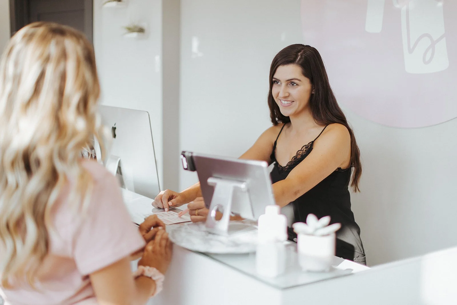 spray tan in La Jolla Villiage