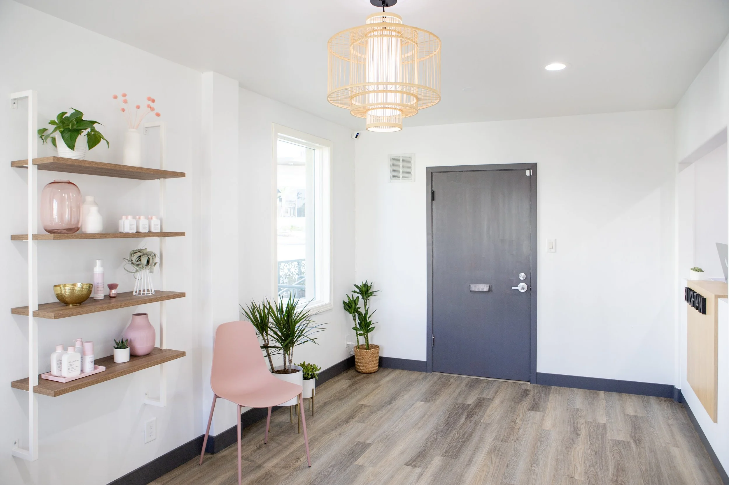 spray tans in ocean beach