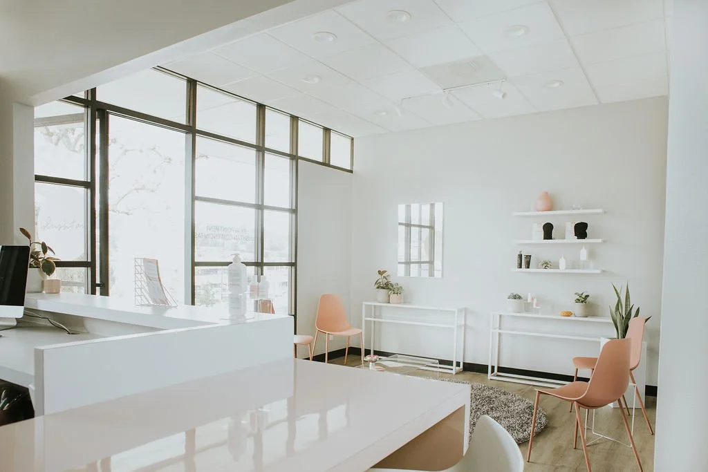 Discreet Tanning Experience